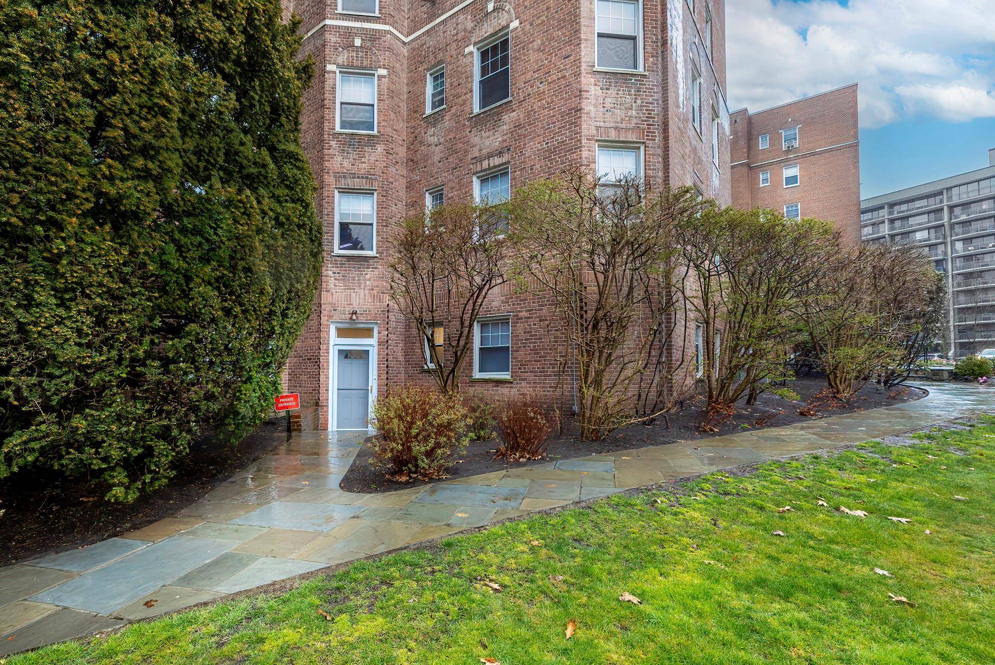 White Plains, NY 10603,50 North Broadway #B1