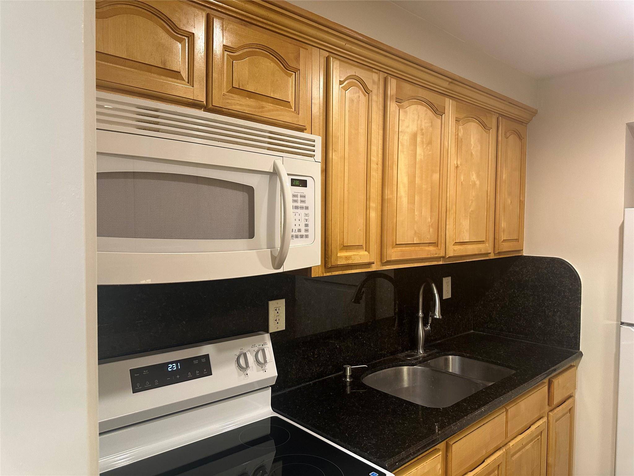 Ronkonkoma, NY 11779,105 Richmond BLVD #2B