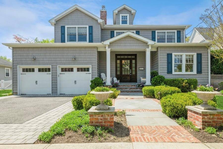 Rockville Centre, NY 11570,64 Cedar AVE