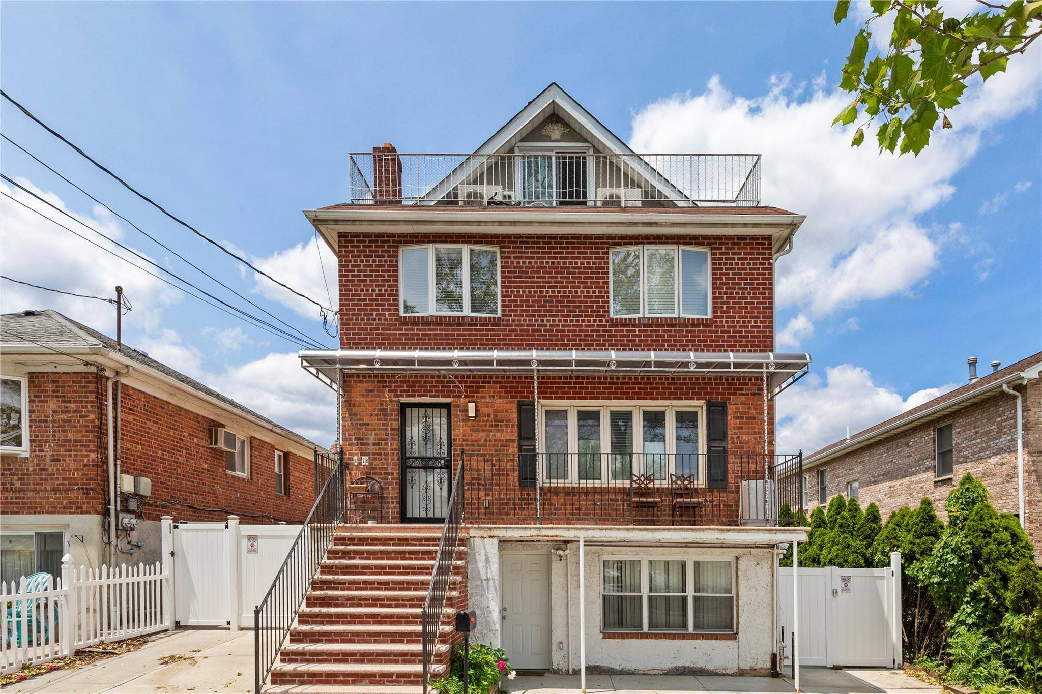 Whitestone, NY 11357,628 151st ST