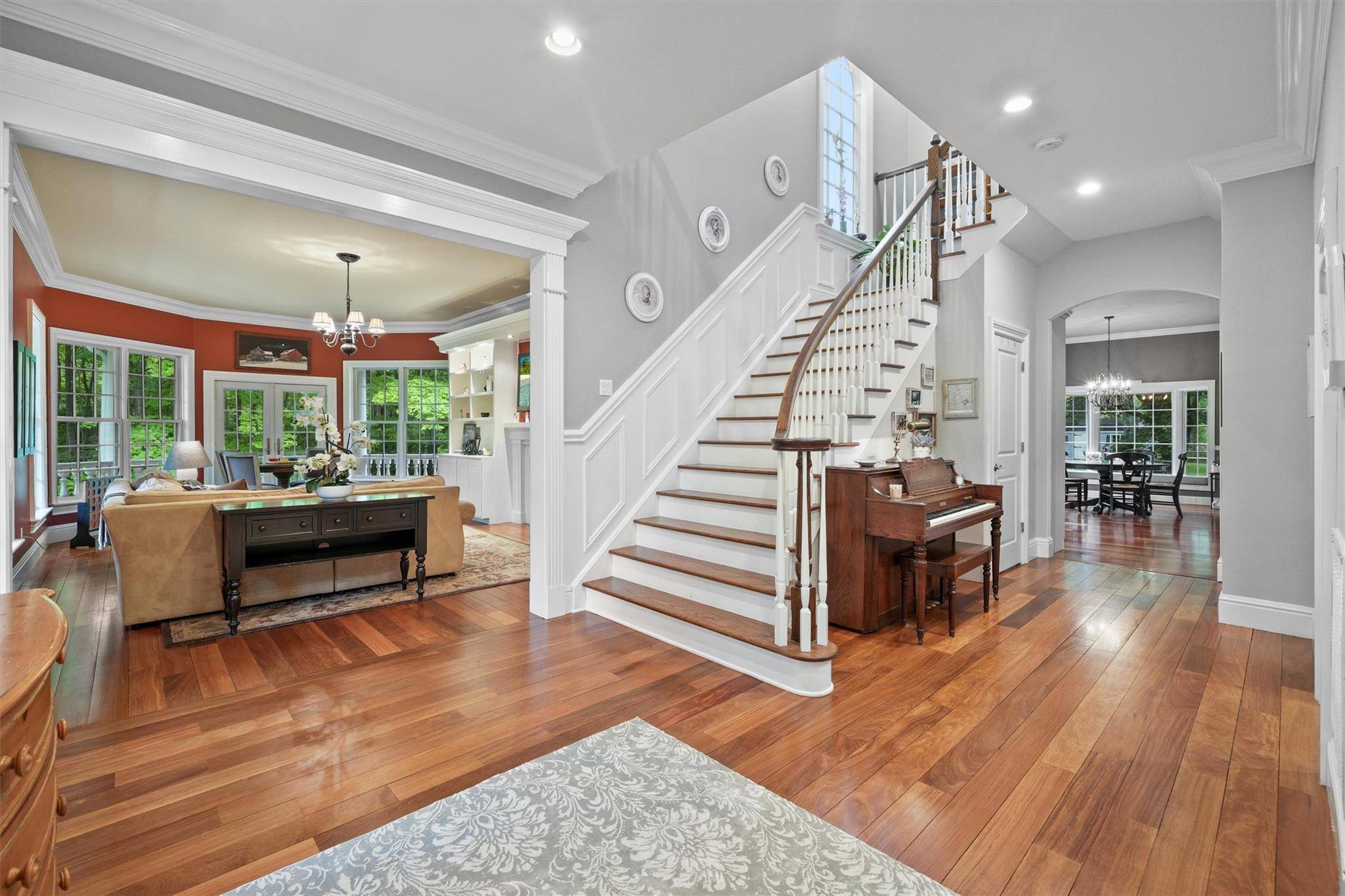 Ossining, NY 10562,383 Illington RD