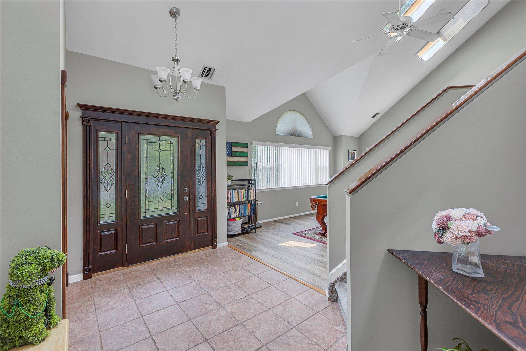 East Islip, NY 11730,169 Woodland DR