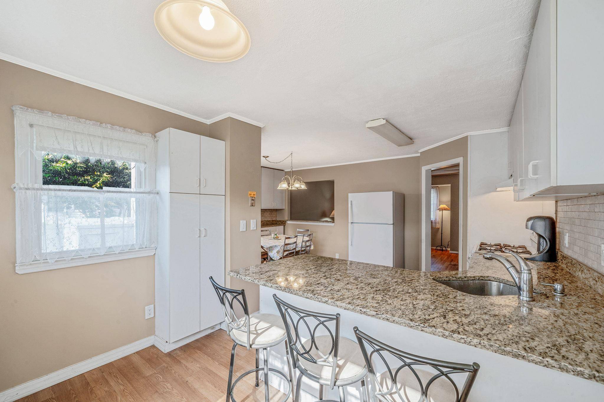 Massapequa Park, NY 11762,144 Roosevelt AVE