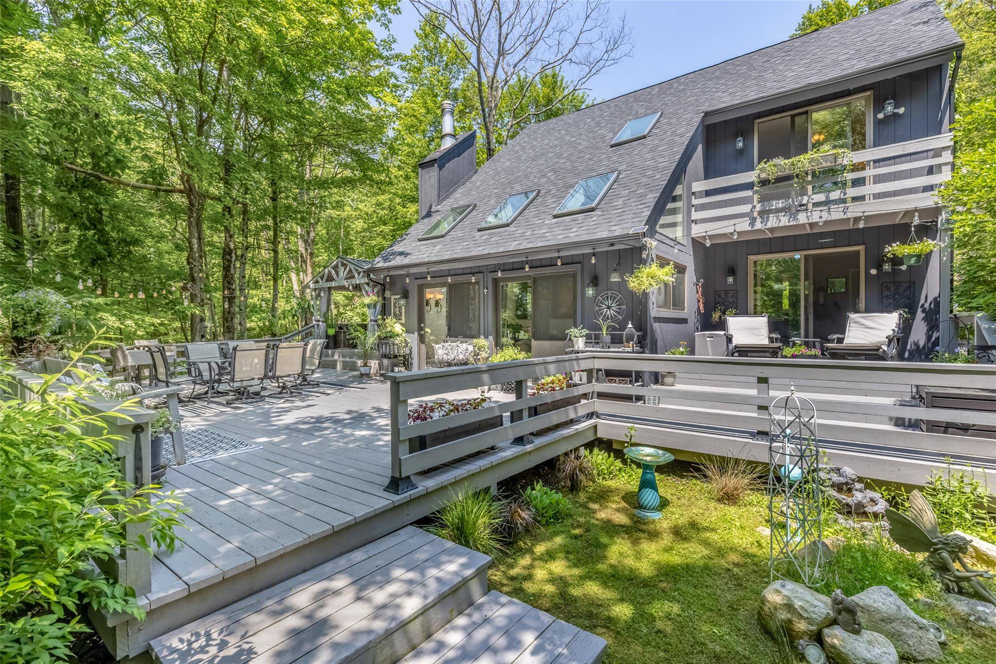 Pine Bush, NY 12566,111 Hansburg RD
