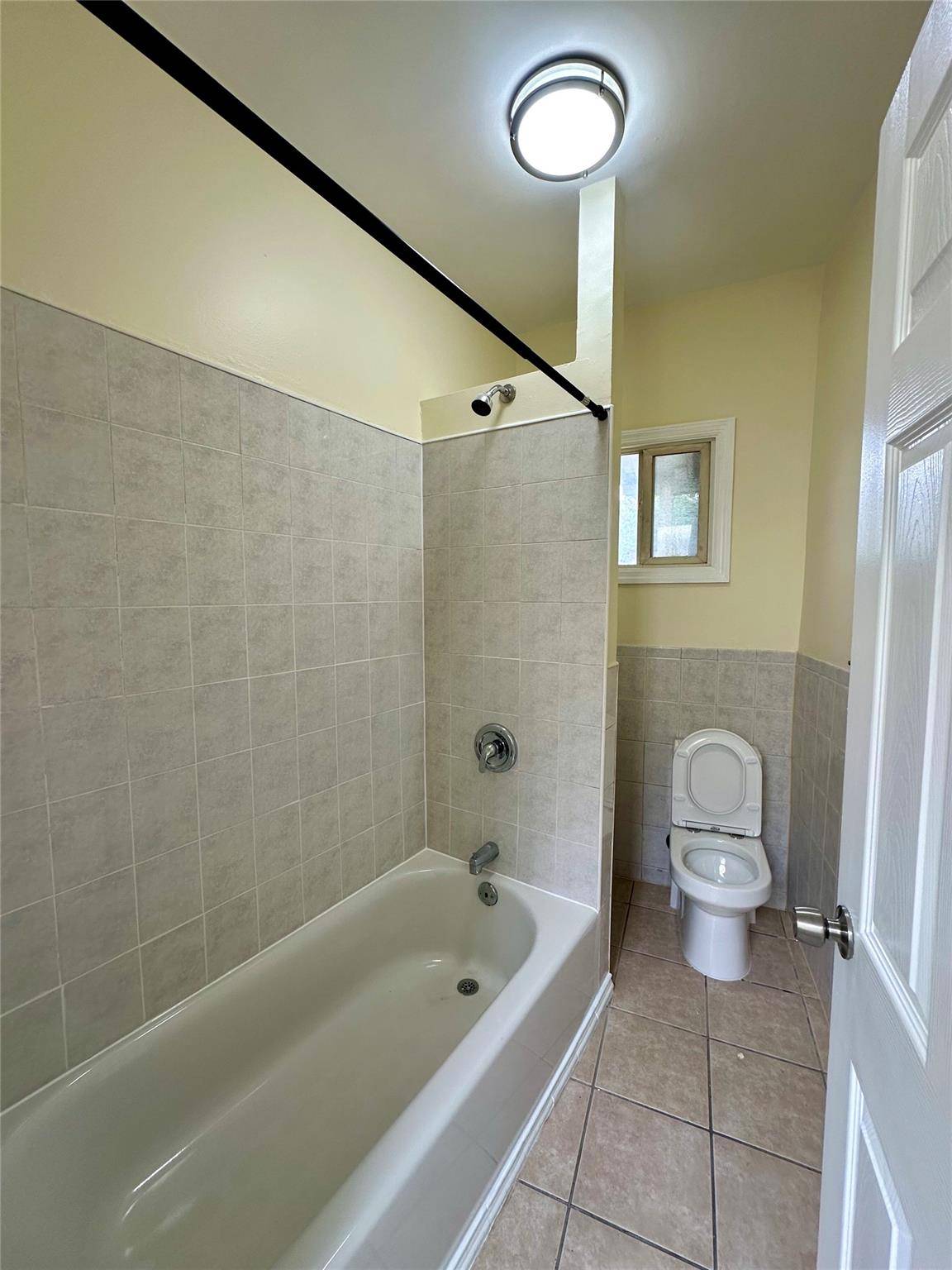 Bronx, NY 10462,1989 Cruger AVE #2