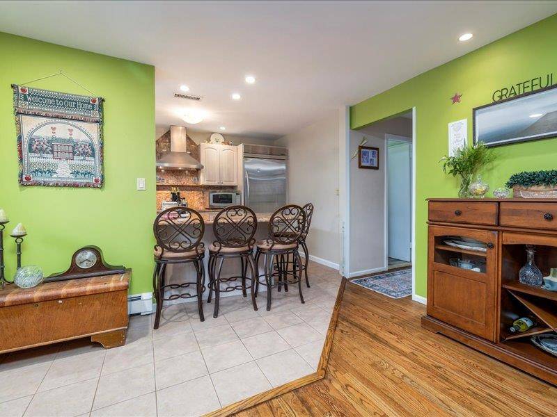 Oceanside, NY 11572,12 Marshall ST