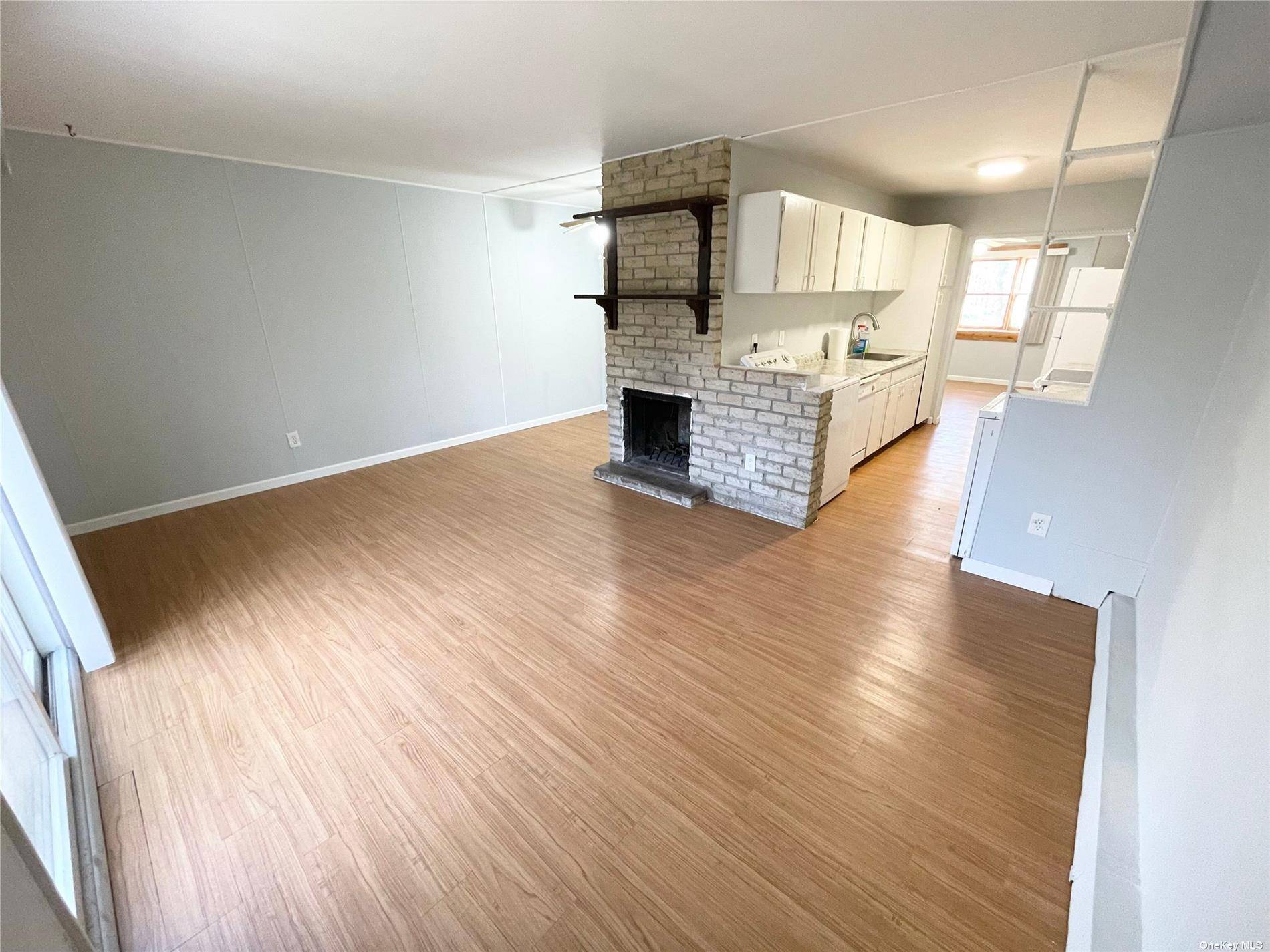 Calverton, NY 11933,34 Wooded WAY #34