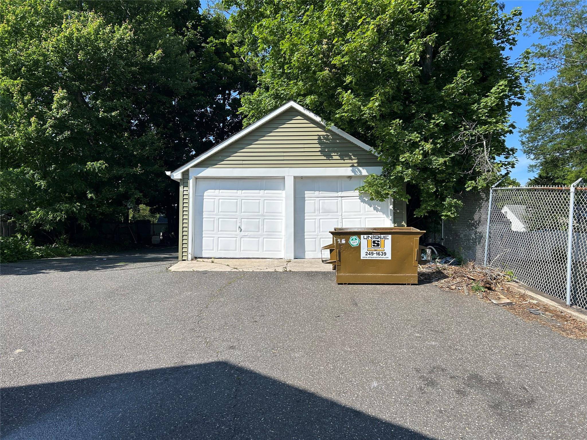 Kings Park, NY 11754,153 W Main ST