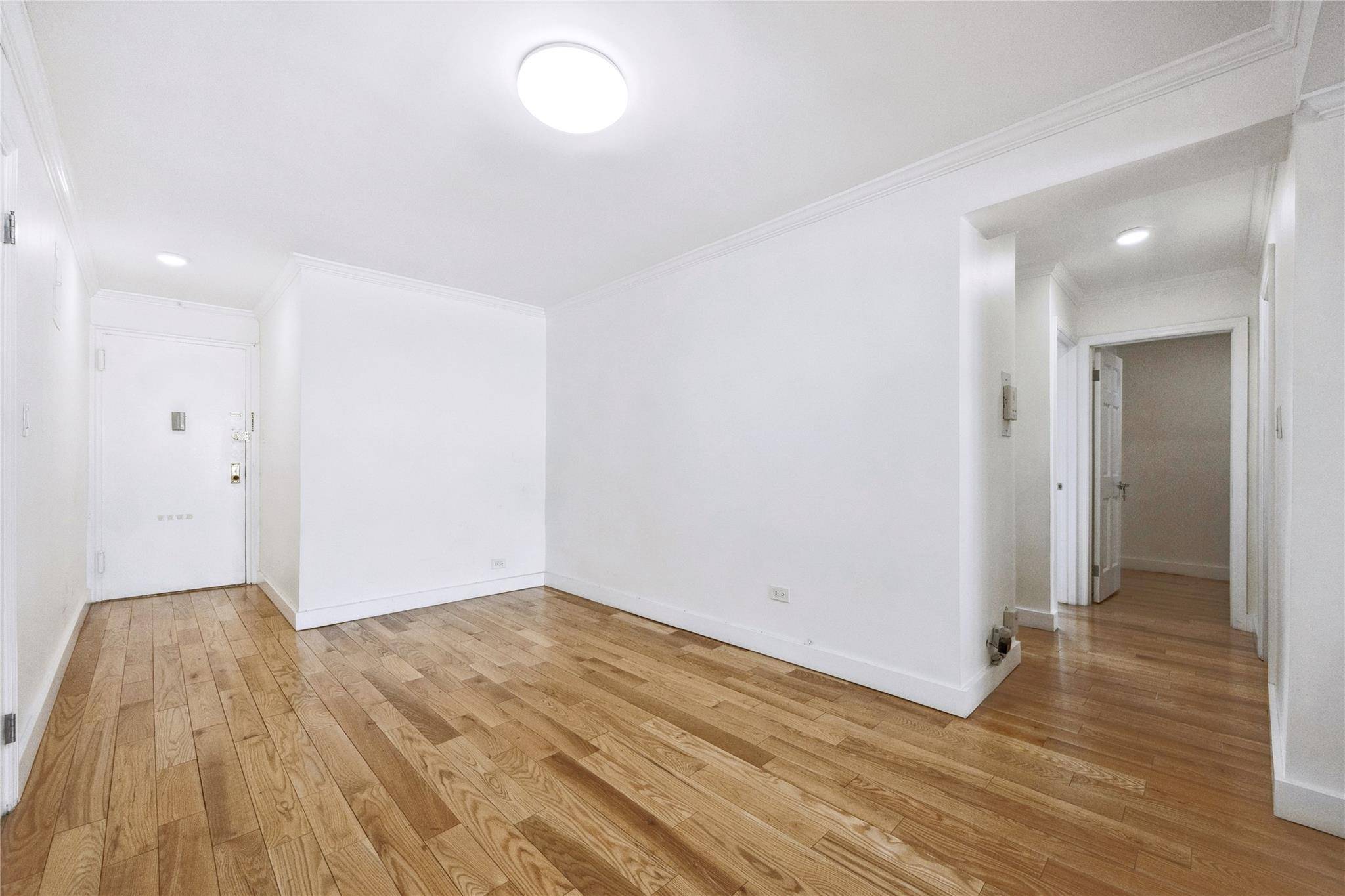 Flushing, NY 11355,134-54 Maple AVE #3W