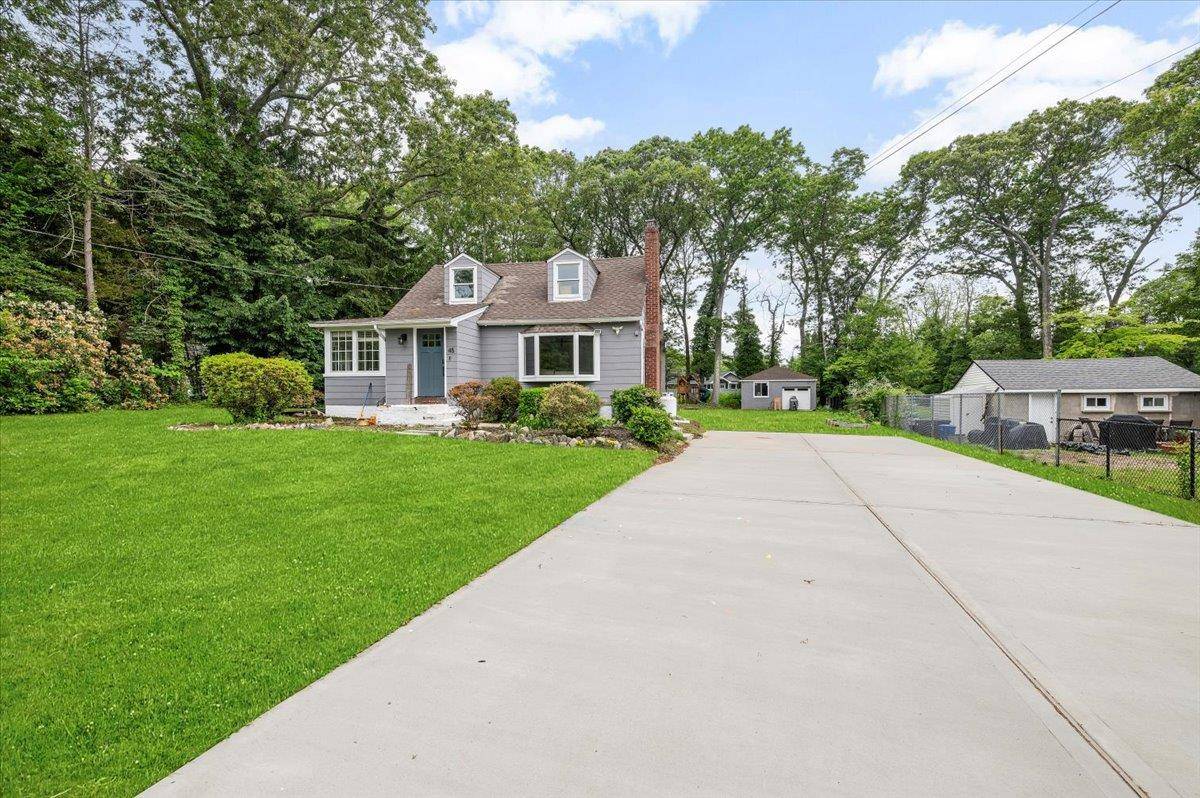 Northport, NY 11768,45 Woodycrest DR