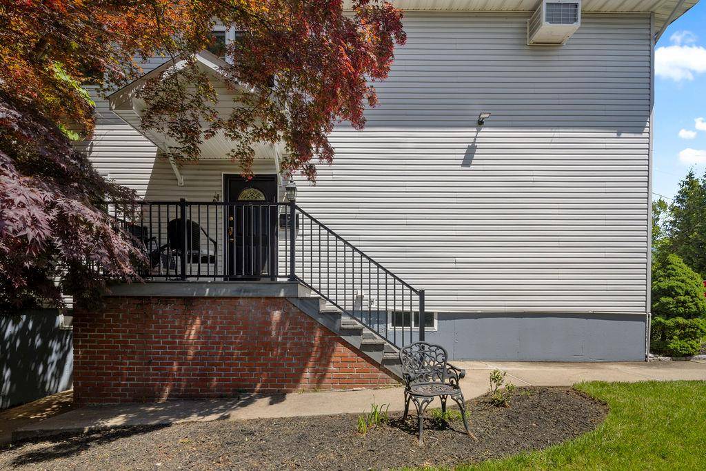 Spring Valley, NY 10977,35 S Rigaud RD
