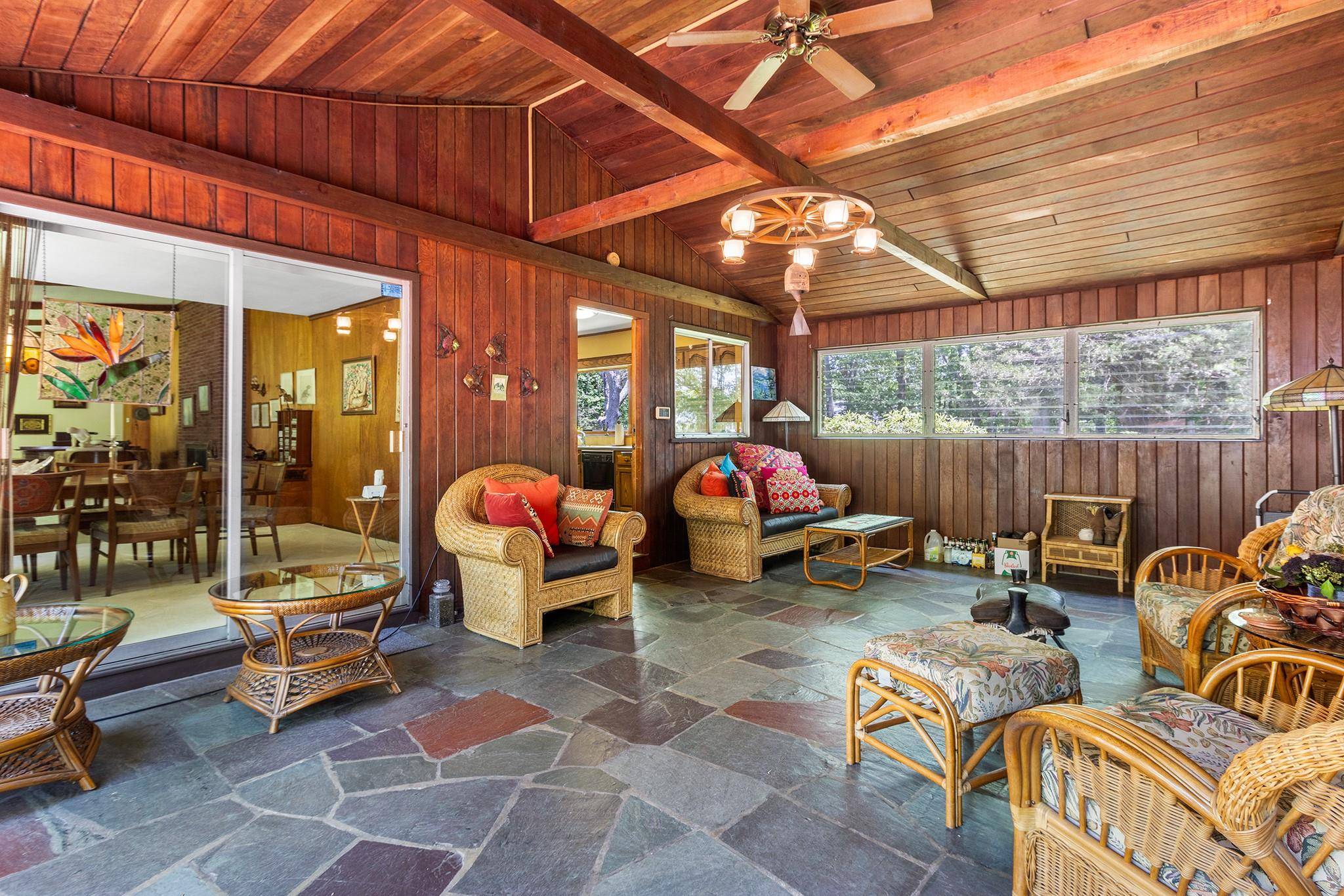 Cold Spring Harbor, NY 11724,31 Saw Mill RD