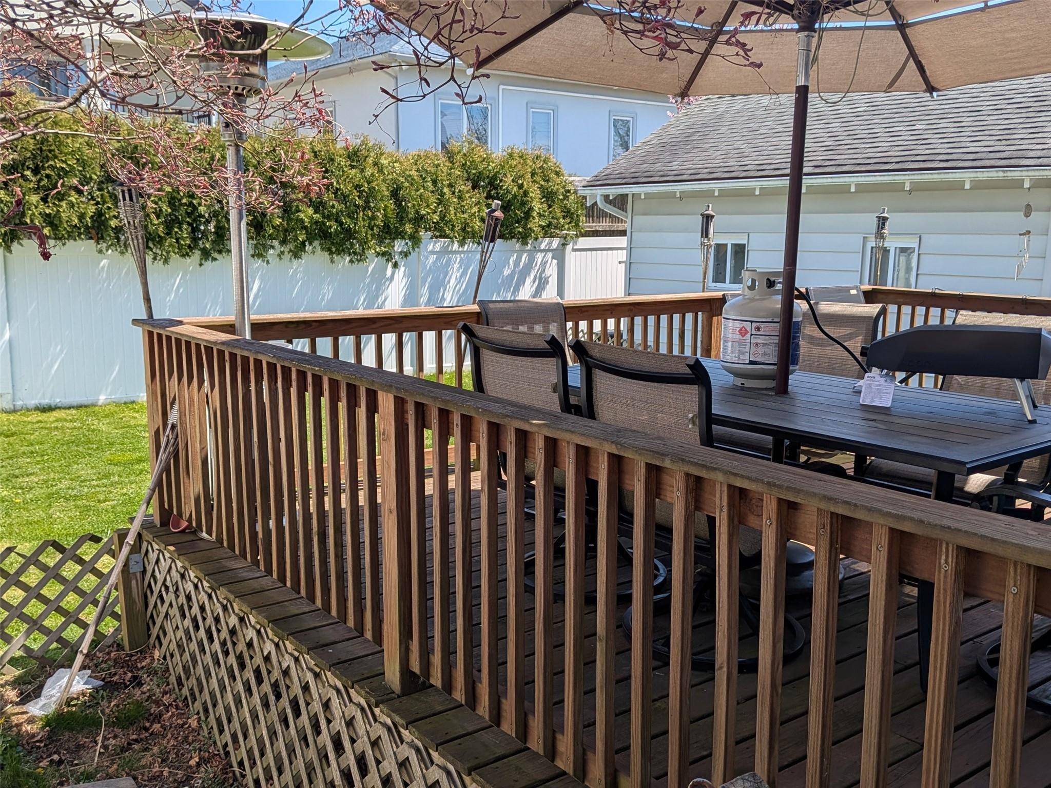 Baldwin, NY 11510,3403 Bay Front DR