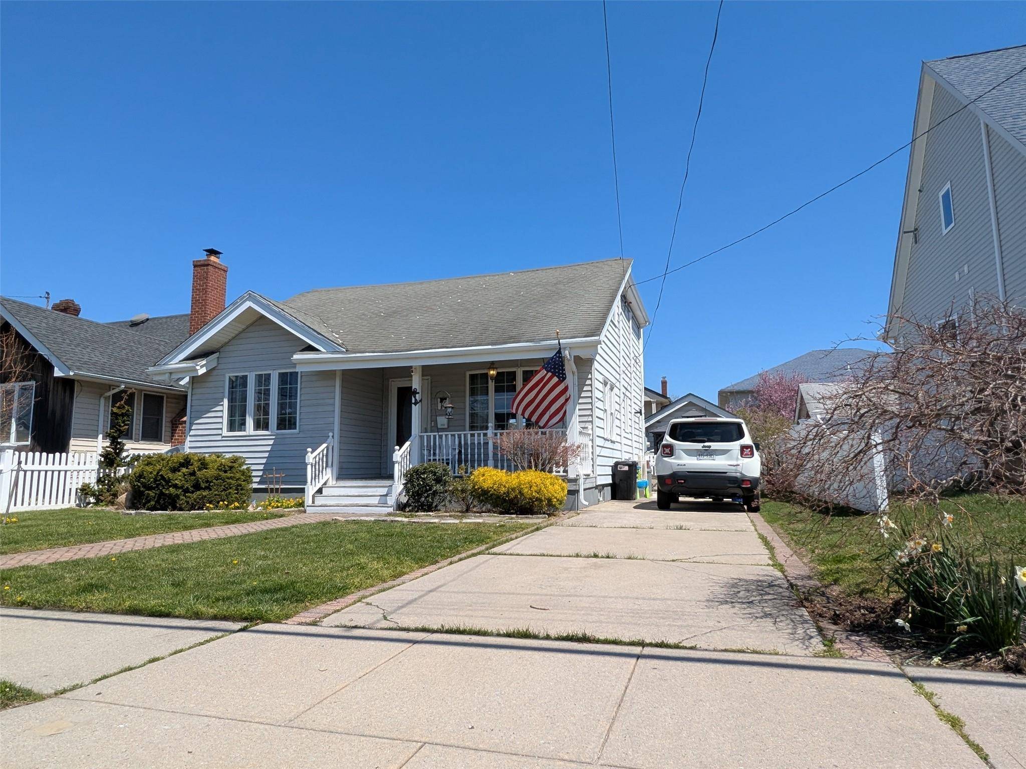 Baldwin, NY 11510,3403 Bay Front DR