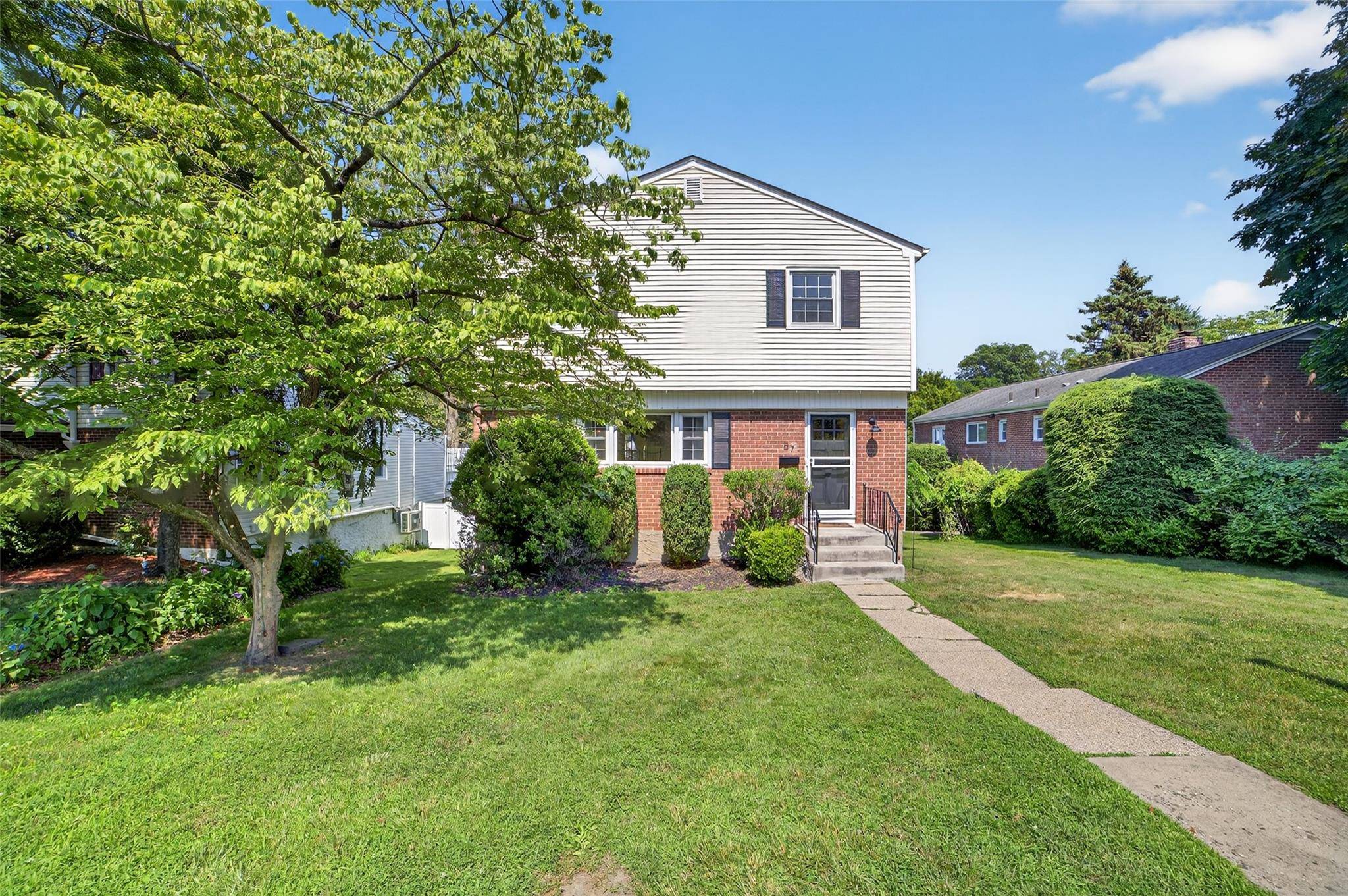 Dobbs Ferry, NY 10522,57 Estherwood AVE