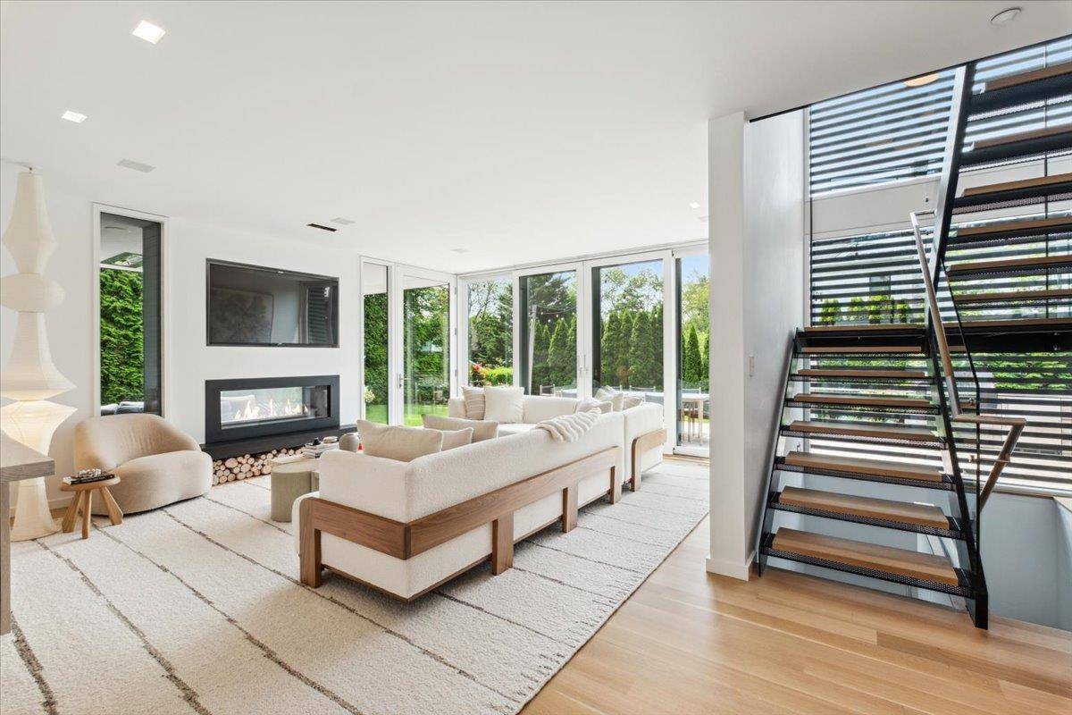 Rye, NY 10580,35 Halsted PL