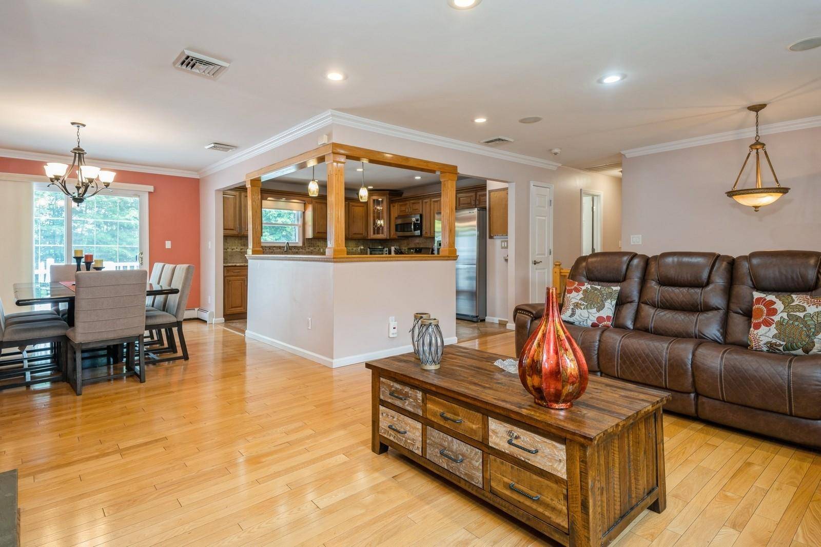 Monroe, NY 10950,21 Forestdale AVE