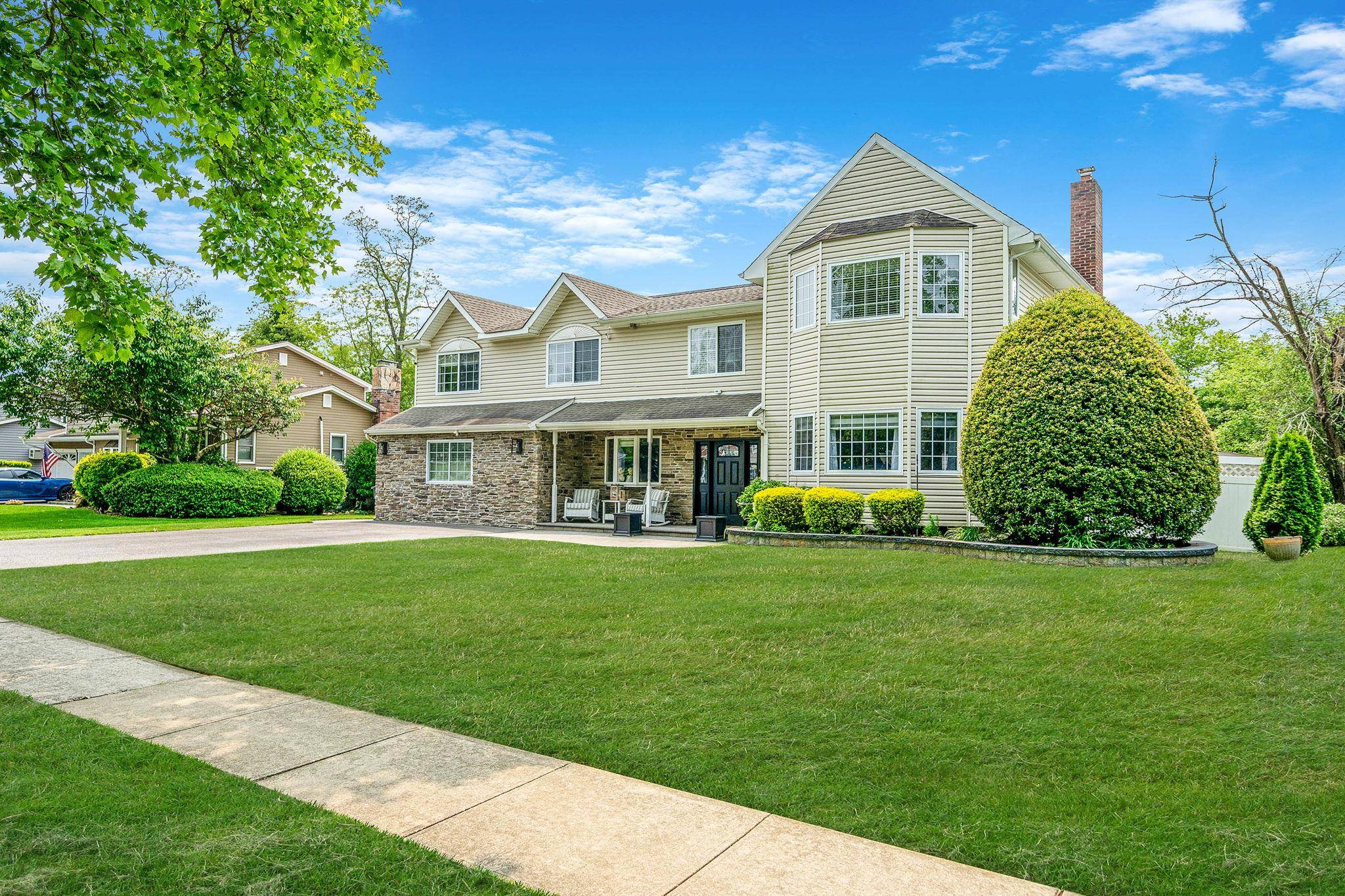 Commack, NY 11725,33 Stonywood DR