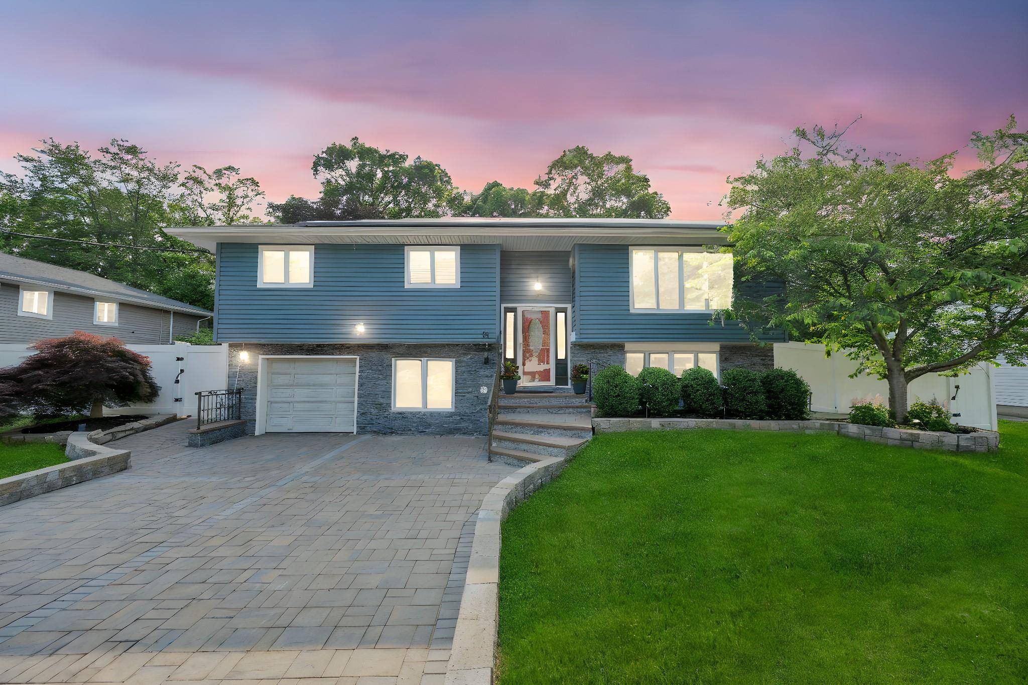 Old Bethpage, NY 11804,15 Fairway DR
