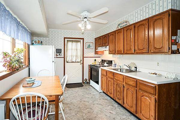 Wantagh, NY 11793,816 Strang DR