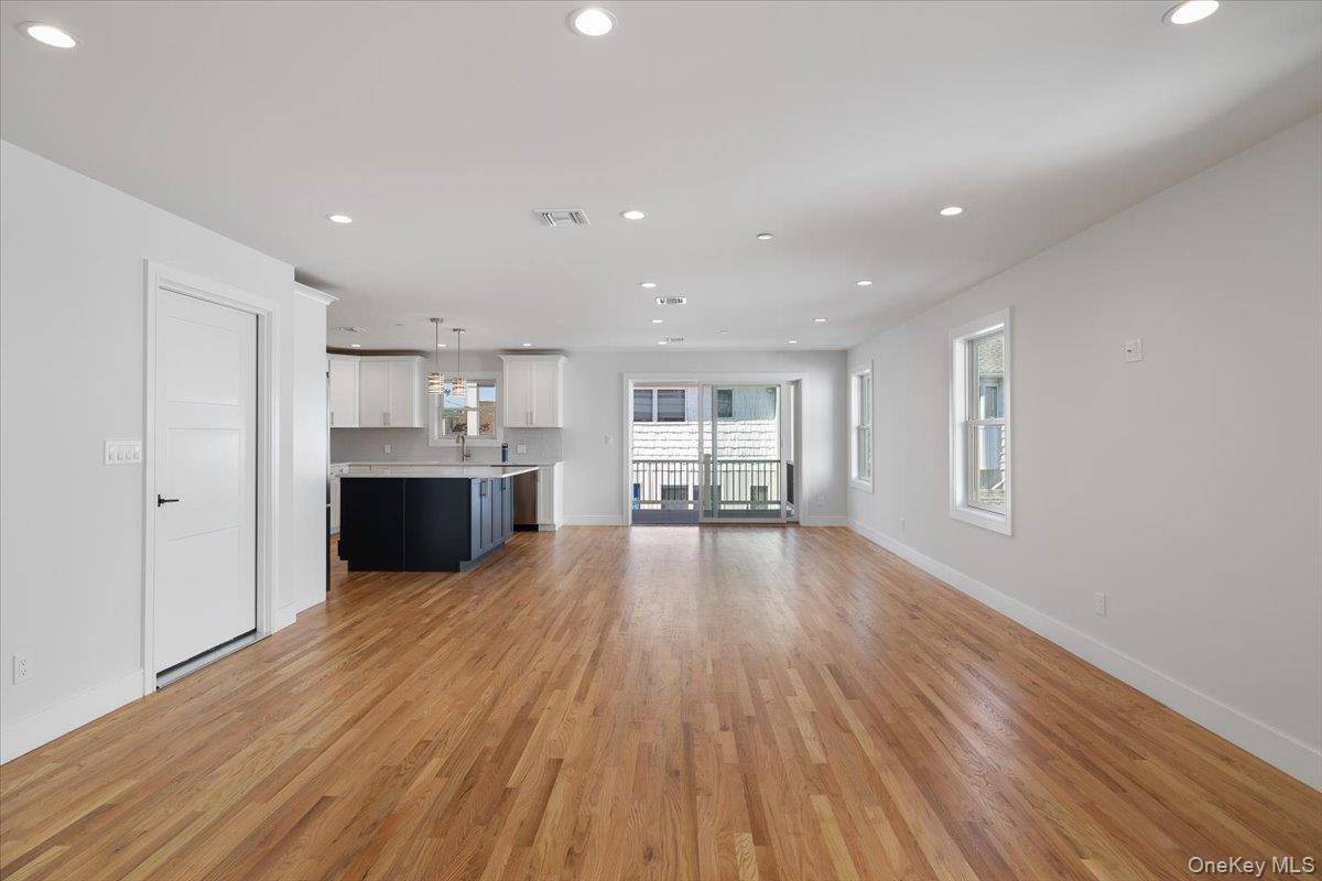 Island Park, NY 11558,12 Pershing PL