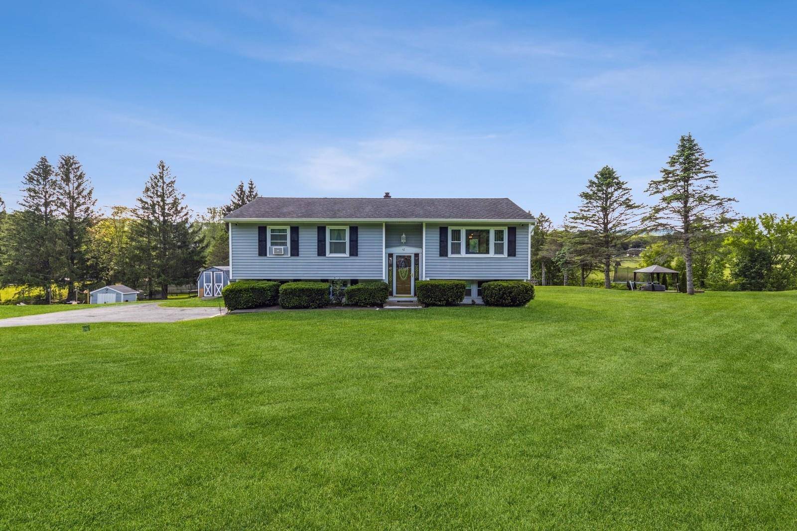 Dover Plains, NY 12522,42 Lime Kiln RD