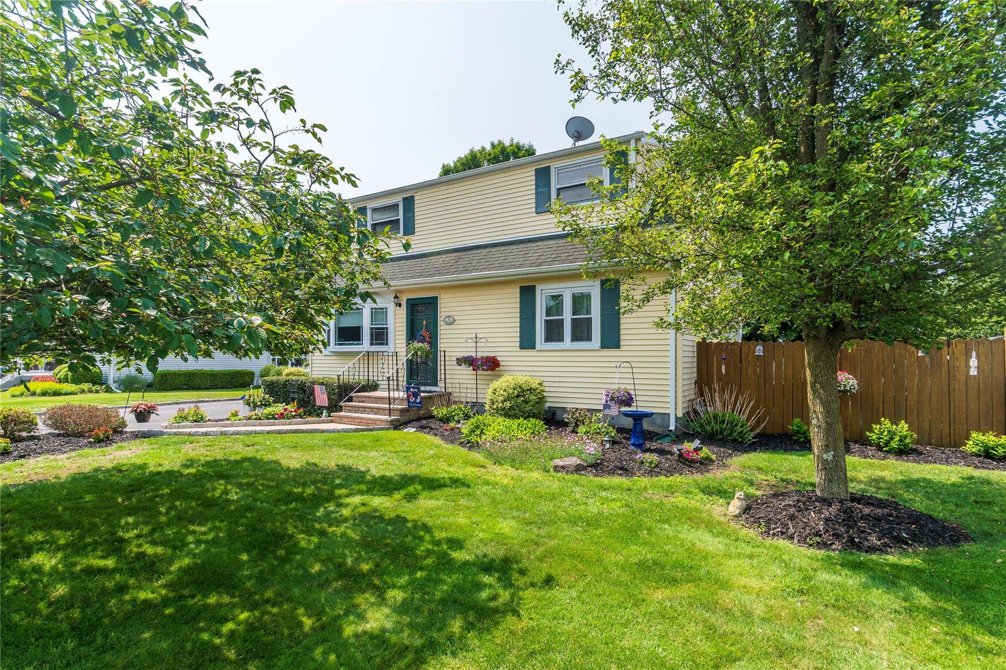 Monroe, NY 10950,16 Robyn DR