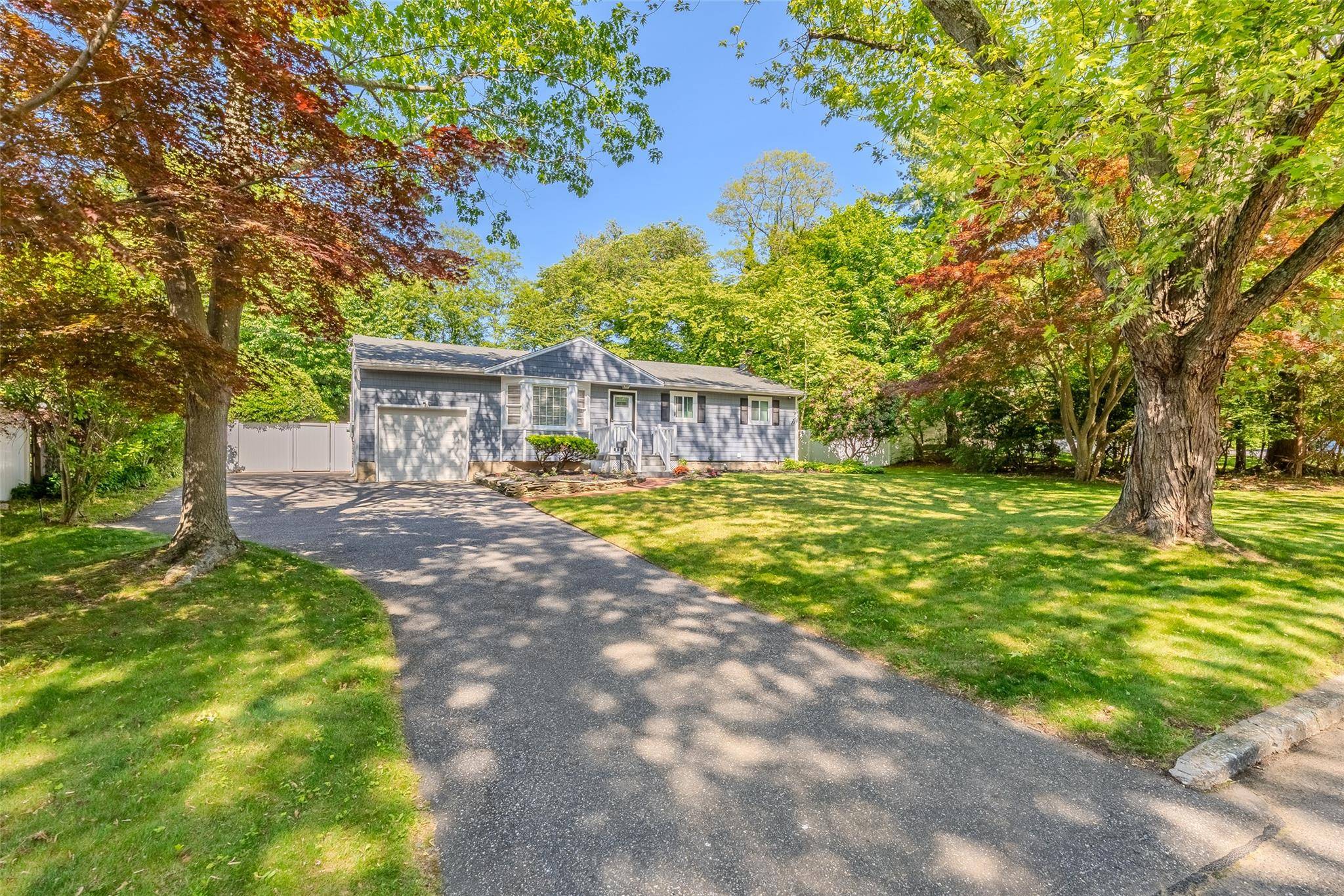 Port Jefferson, NY 11777,105 Glenwood LN
