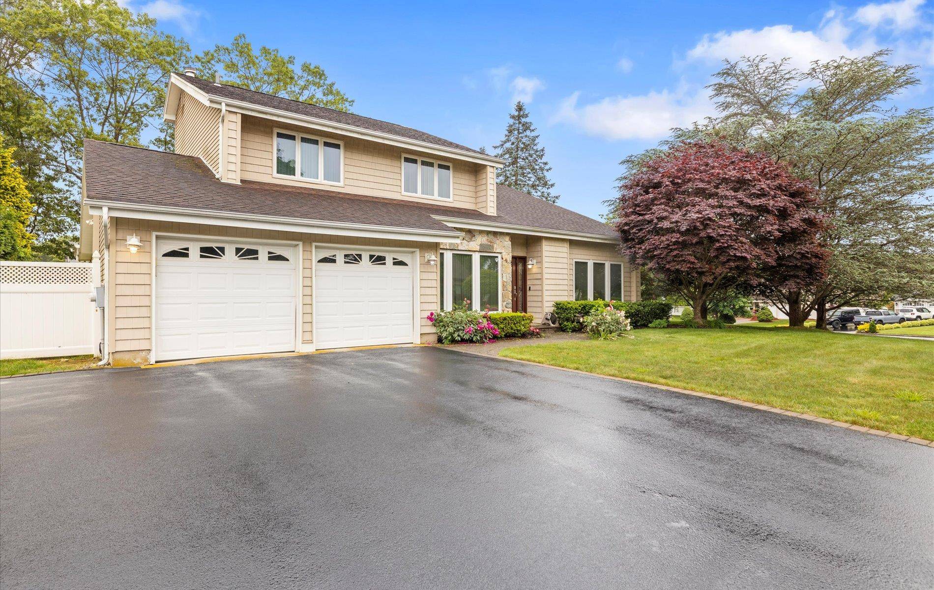 Commack, NY 11725,34 Oak Meadow RD