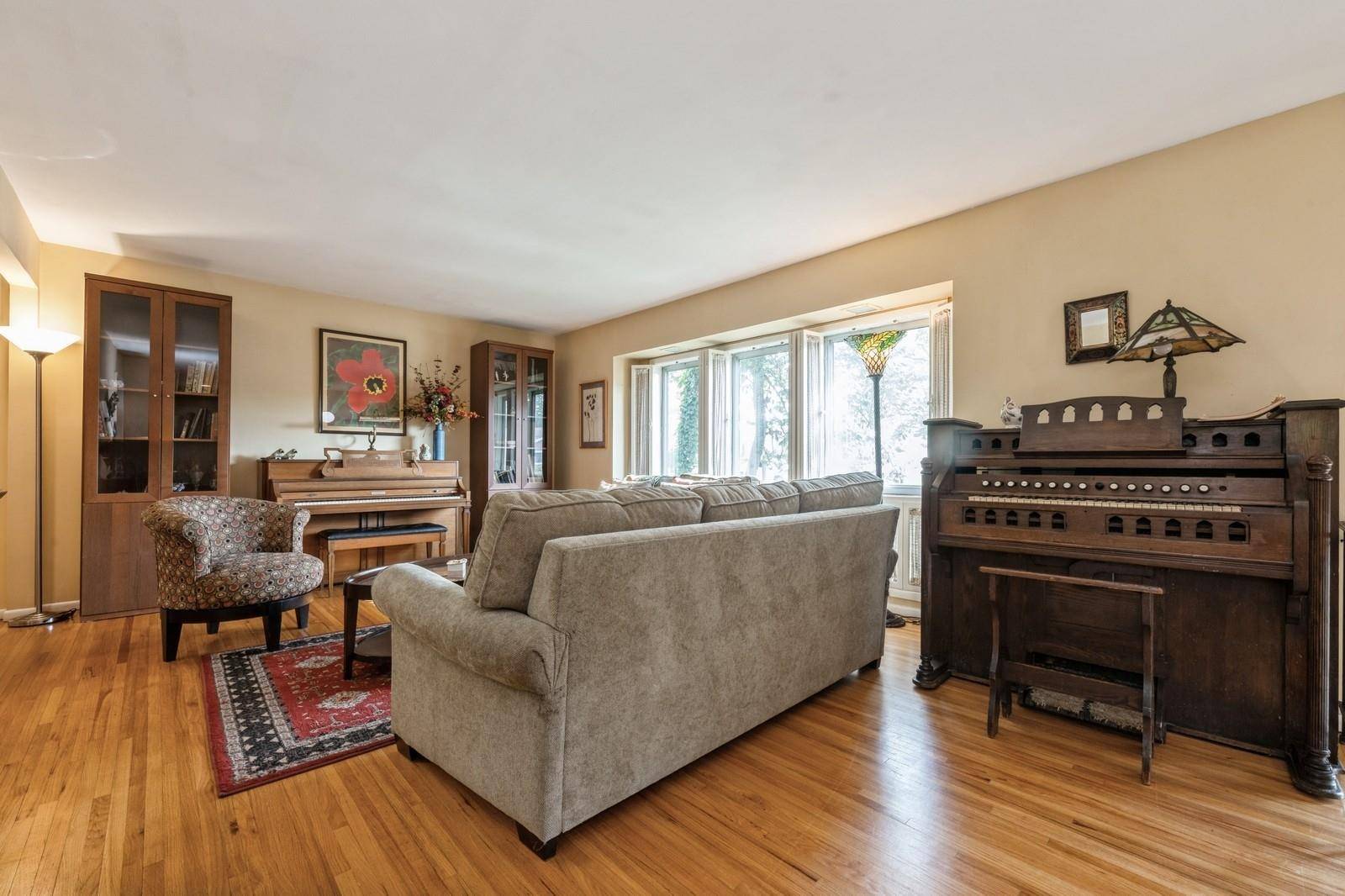 Huntington Station, NY 11746,14 Sage CT