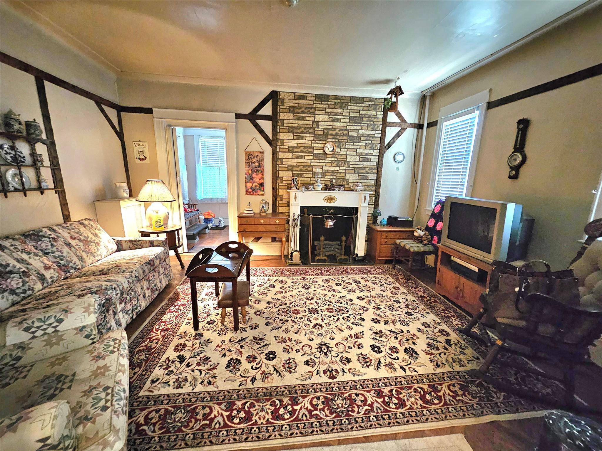 Jamaica, NY 11433,173-12 93 AVE