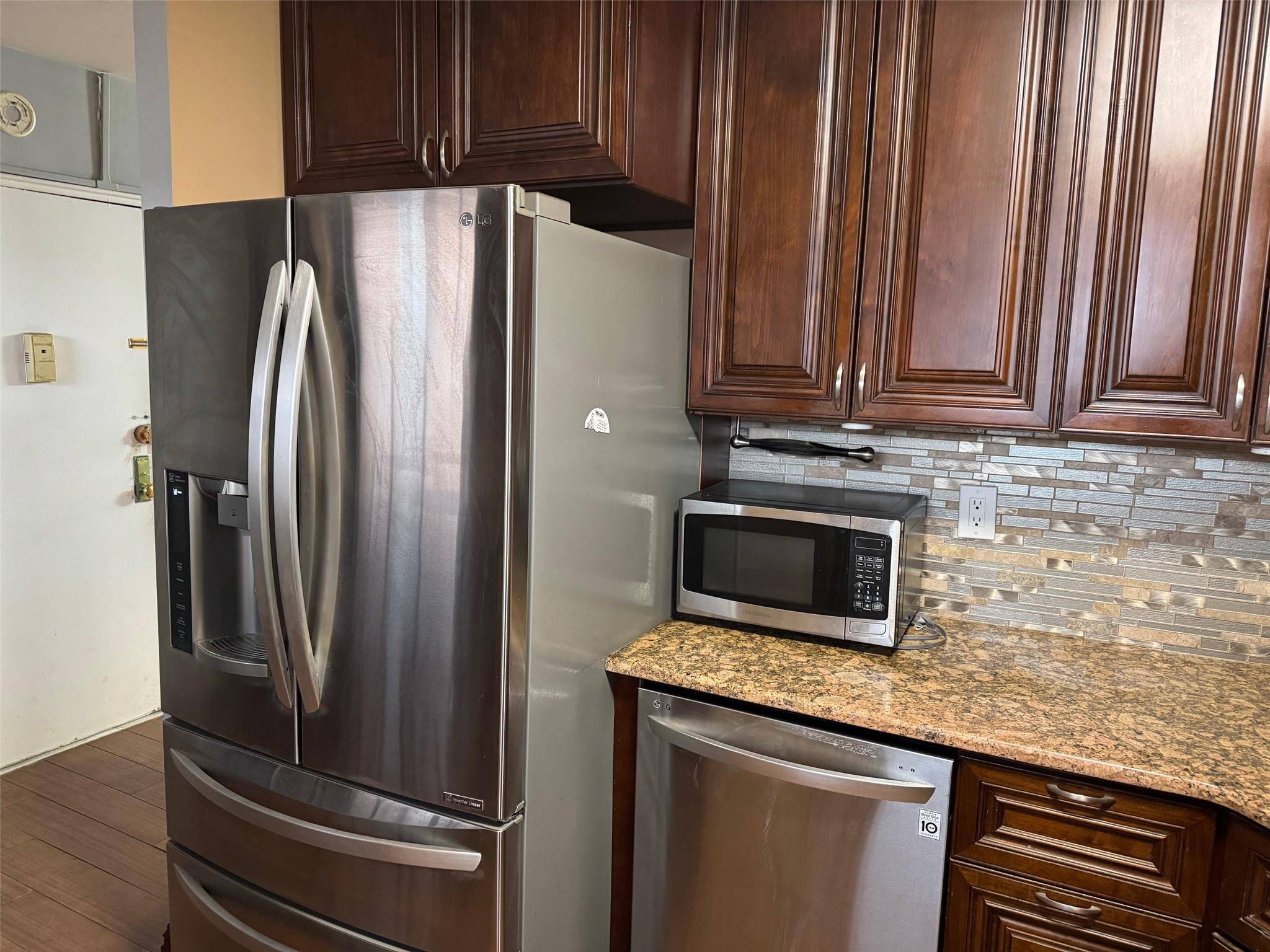 Rego Park, NY 11374,61-55 98 ST #14L