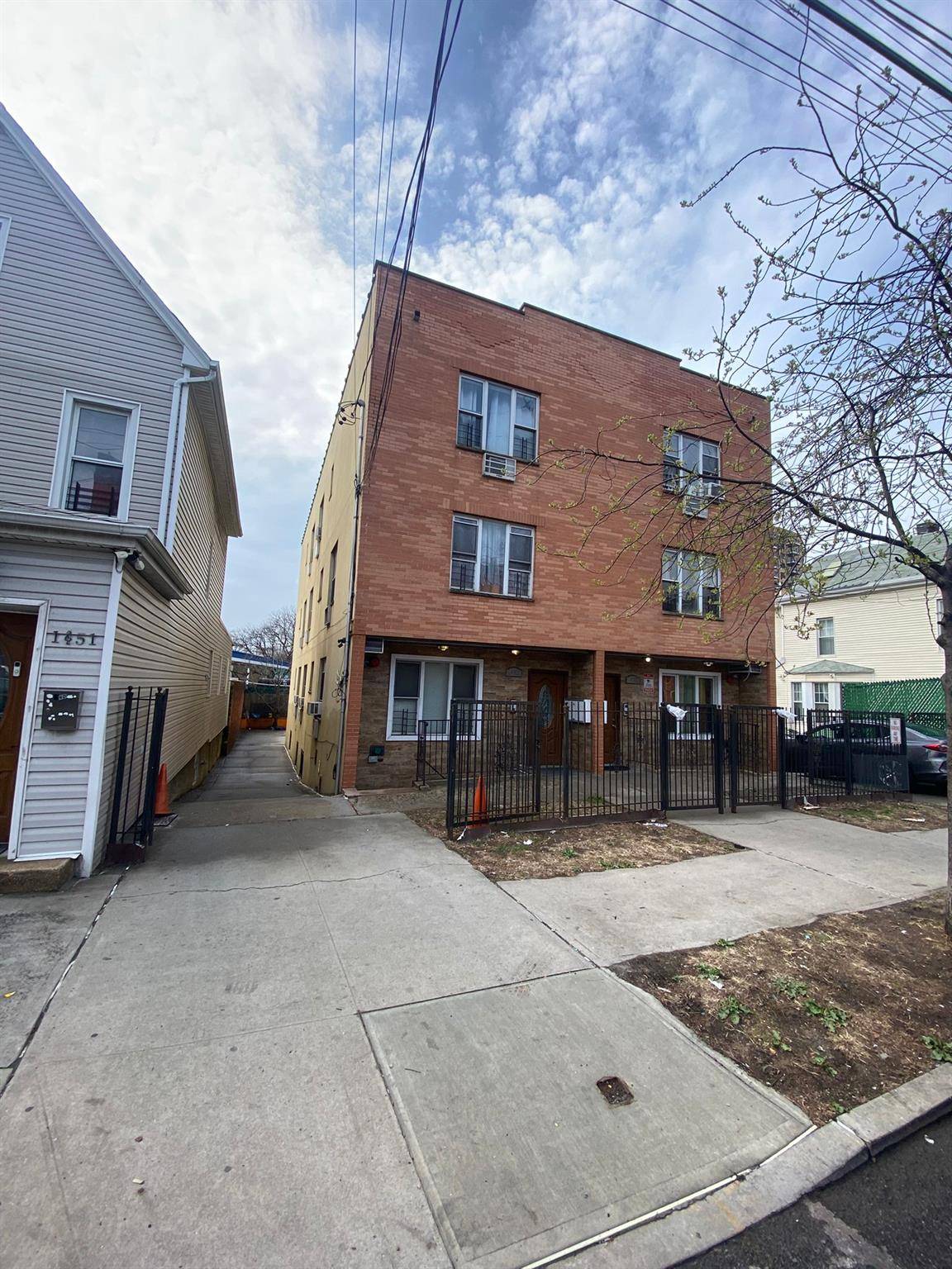 Bronx, NY 10460,1457 Rosedale AVE