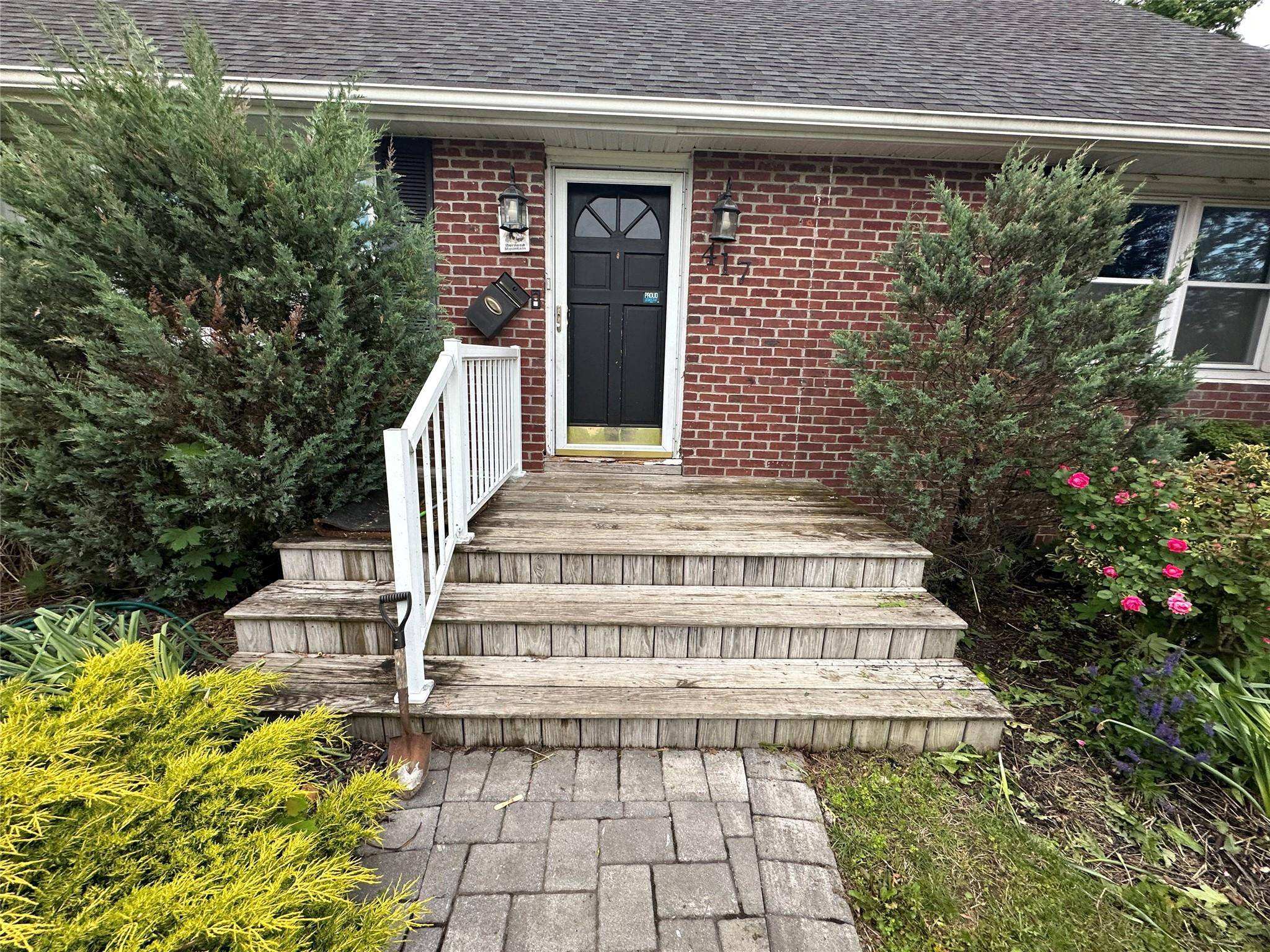 Patchogue, NY 11772,417 S Ocean AVE