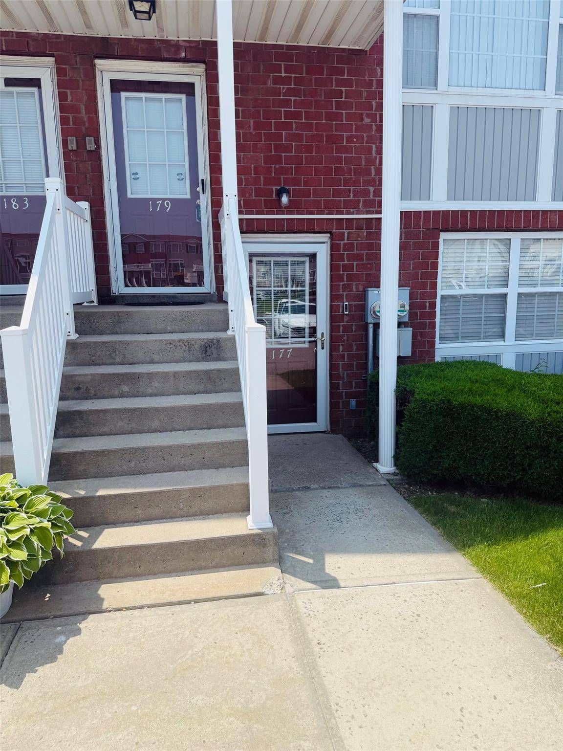 Bronx, NY 10473,179 Surf DR #114