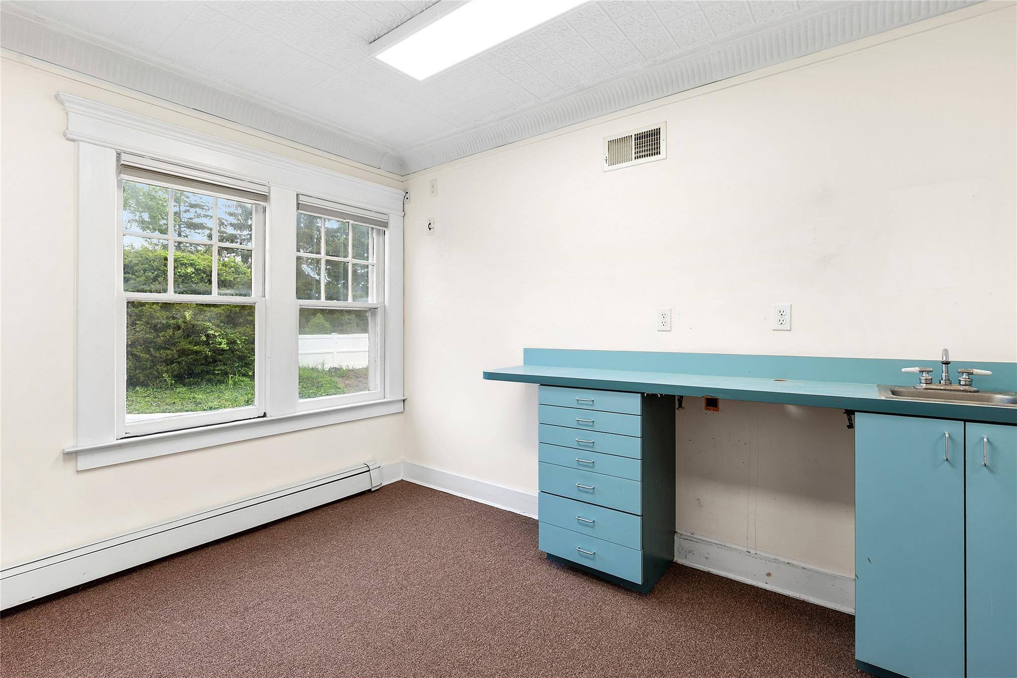 Riverhead, NY 11901,1018 Roanoke AVE