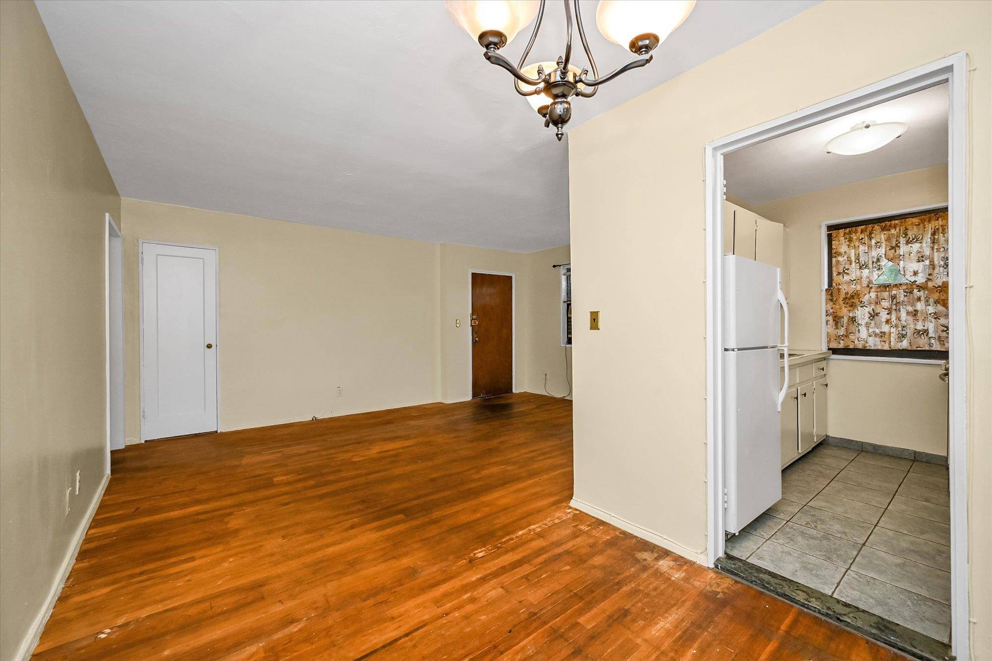 Whitestone, NY 11357,16-01 160th ST #6-279