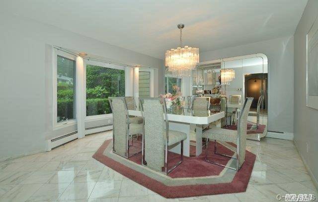 Dix Hills, NY 11746,27 Lisa DR