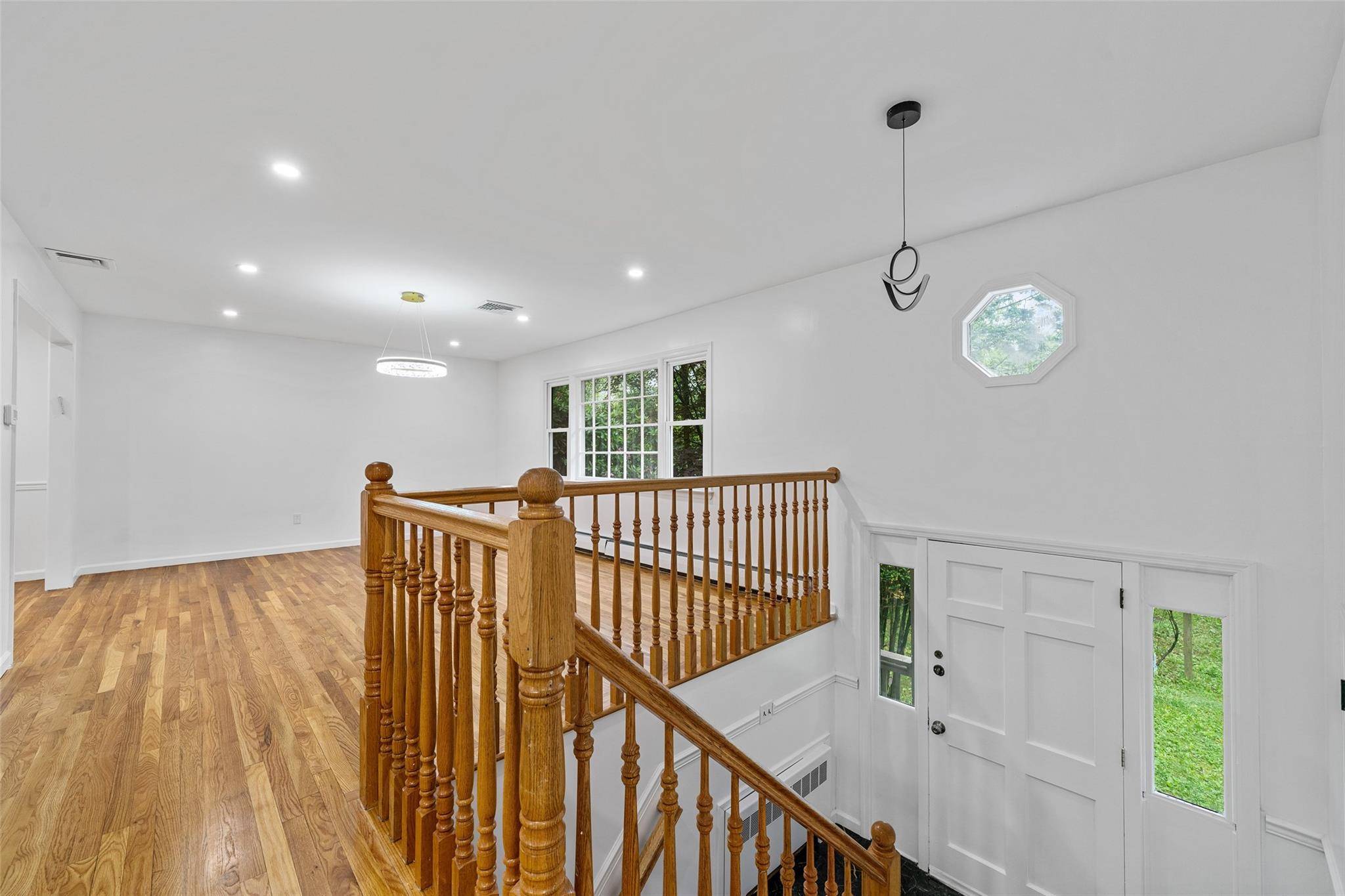 Monsey, NY 10952,32 Forshay RD