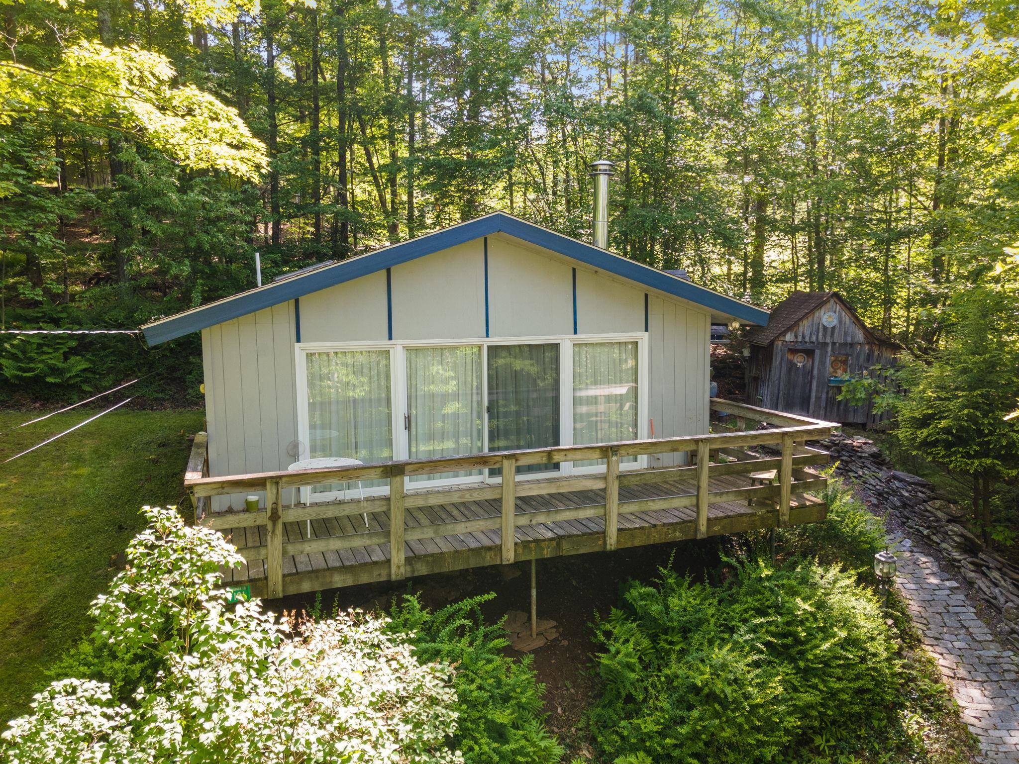 Hunter, NY 12442,101 Hunter LN