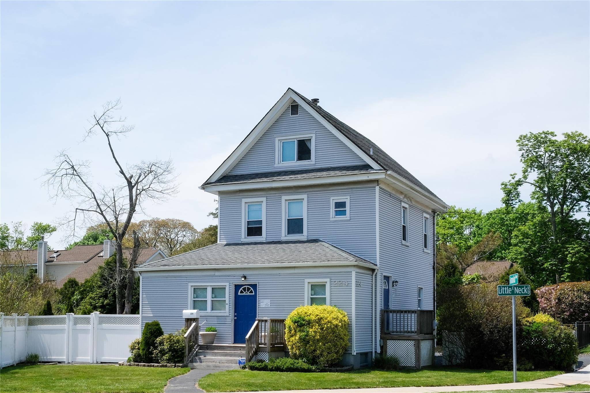 West Babylon, NY 11704,224 Little East Neck RD