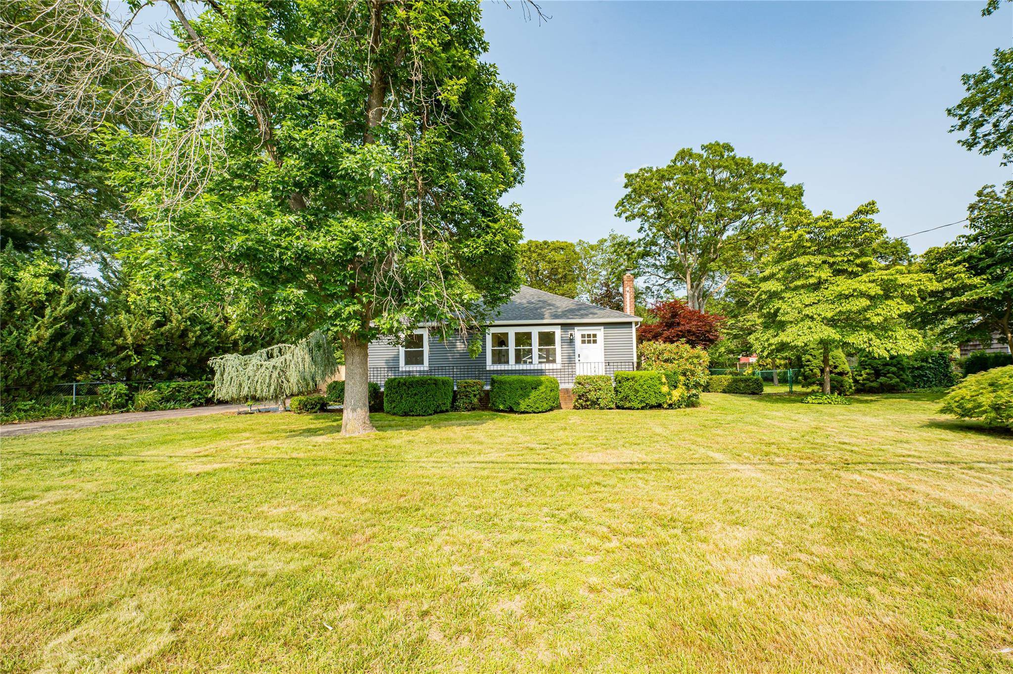 Saint James, NY 11780,145 Cambon AVE