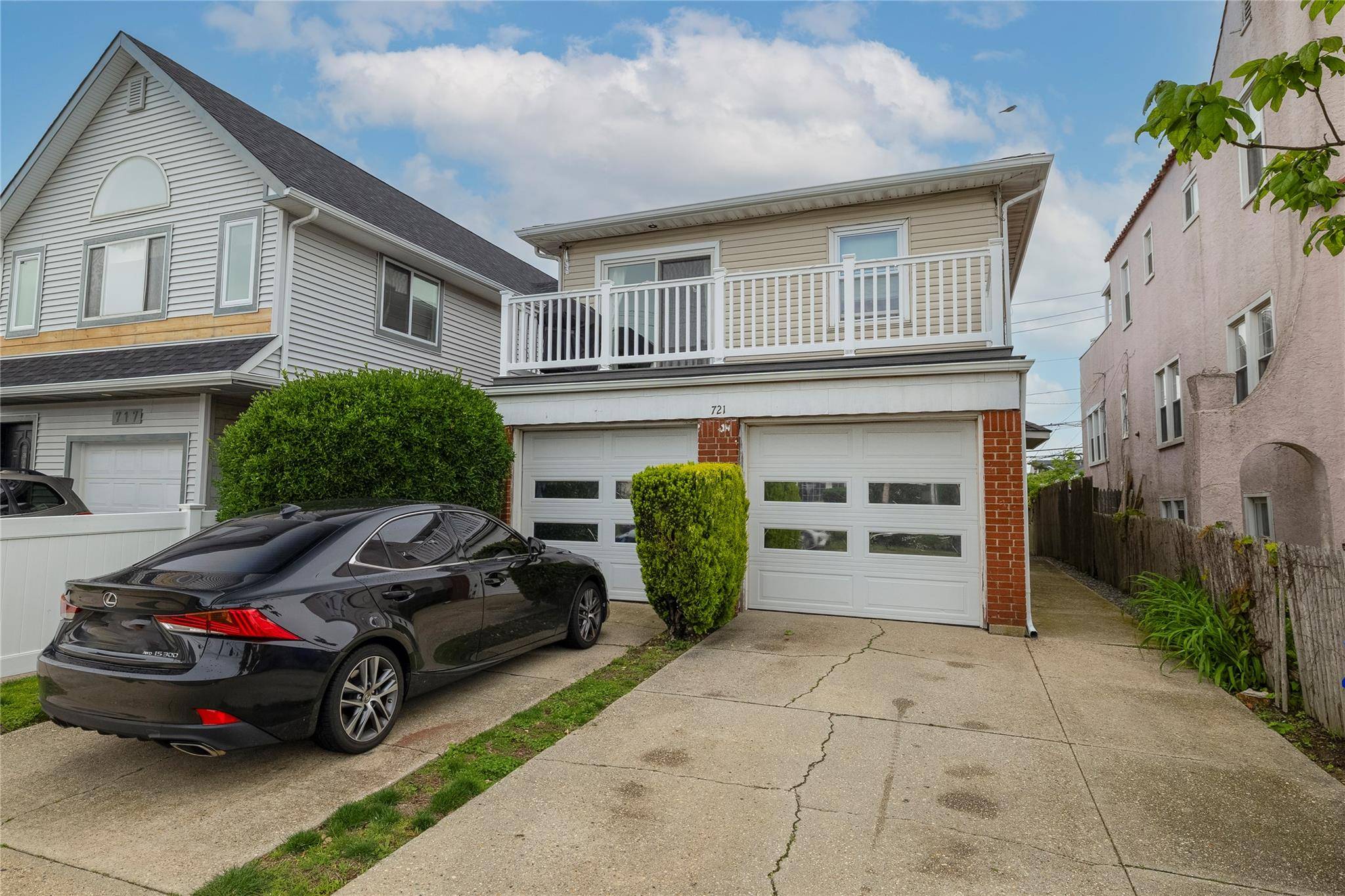 Long Beach, NY 11561,721 E Walnut ST