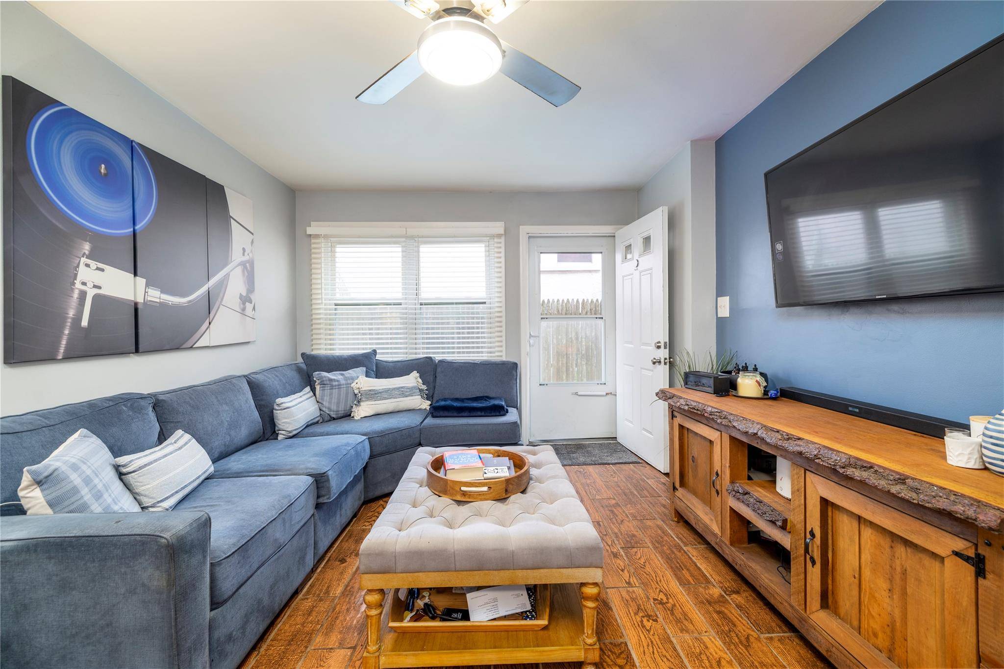Long Beach, NY 11561,721 E Walnut ST