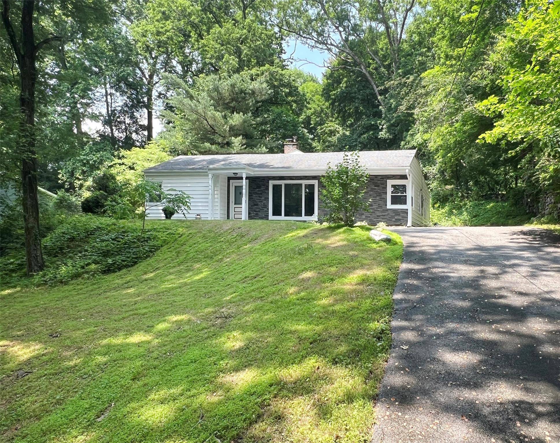 Newburgh, NY 12550,5093 Route 9W