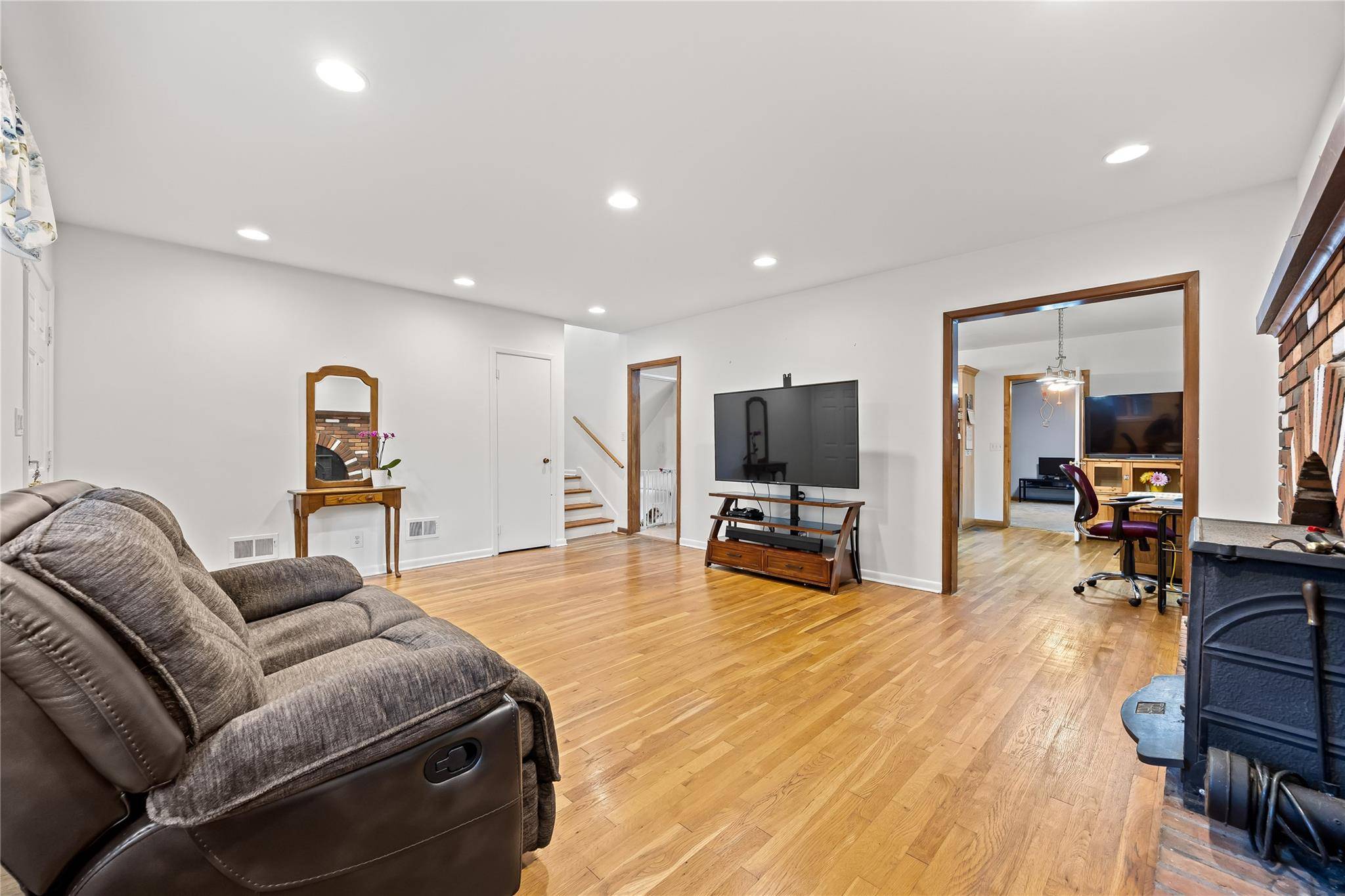 Mamaroneck, NY 10543,1400 Raleigh RD