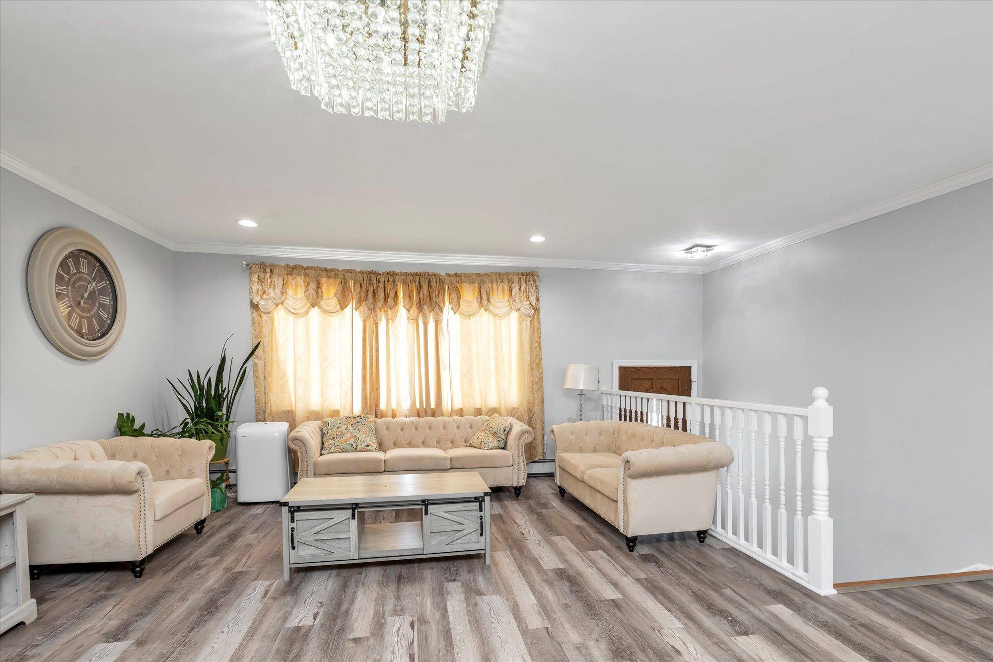 Merrick, NY 11566,2716 Beach DR