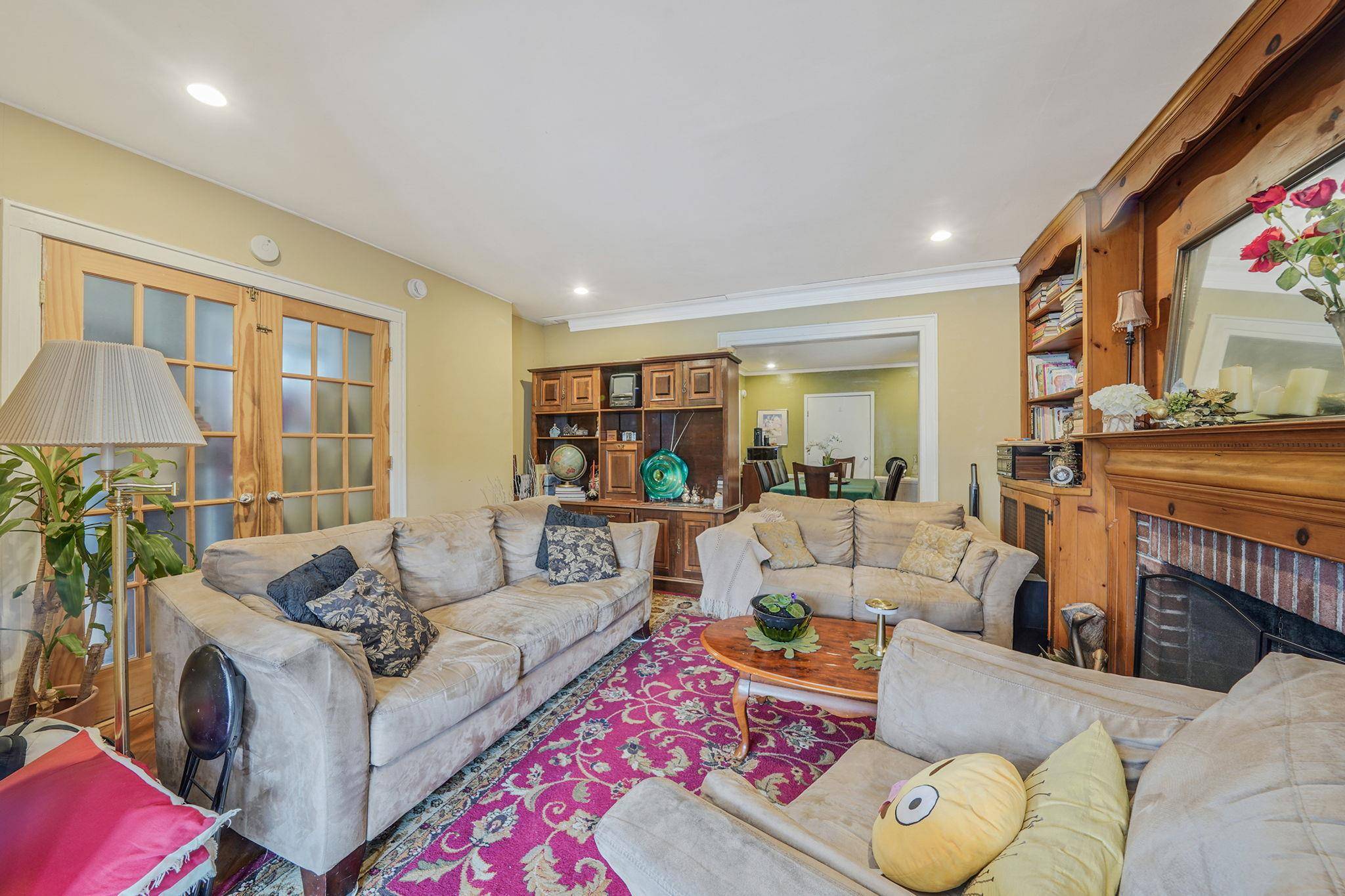 Jamaica Hills, NY 11432,8511 169th ST