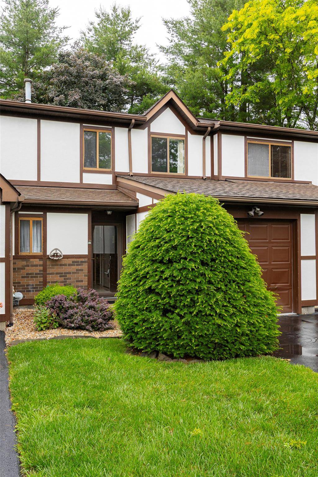 Poughkeepsie, NY 12603,28 Amber CT