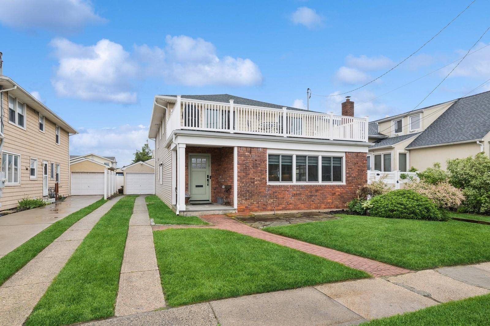 Long Beach, NY 11561,106 Maple BLVD